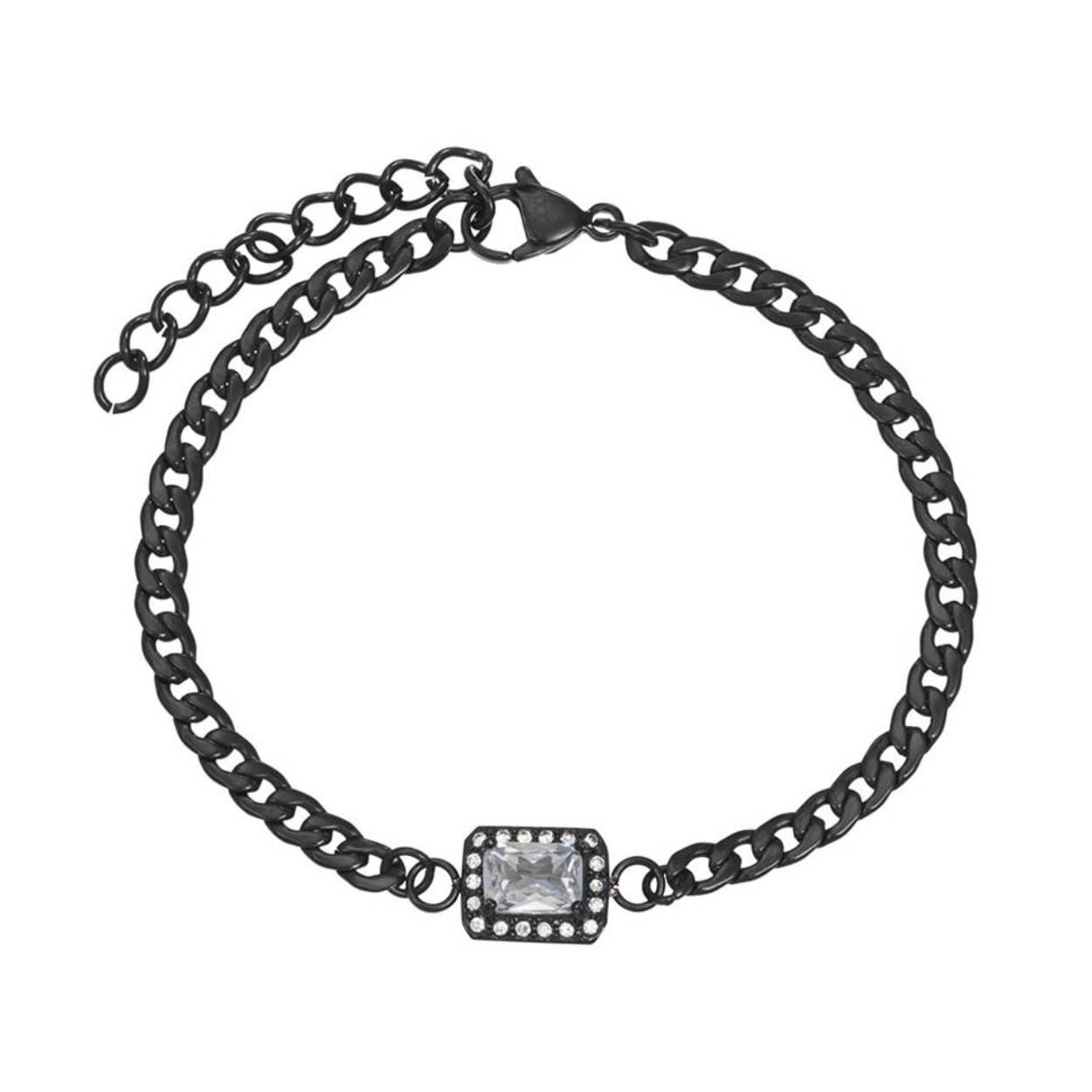 De iXXXi armband Celebration is gemaakt van stainless steel en is voorzien van een zwartkleurige plating. De bracelet bestaat uit een fijne, platte schakel en is voorzien van een rechthoekige vorm die is ingelegd met één grote zirconia steen en een aantal kleine zilverkleurige zirconia's rondom. De zwartkleurige iXXXi armband Celebration heeft een lengte van 16 - 19 centimeter. Mix en match met meerdere zwartkleurige iXXXi armbanden uit onze collectie en maak zo jouw 'armparty' compleet.