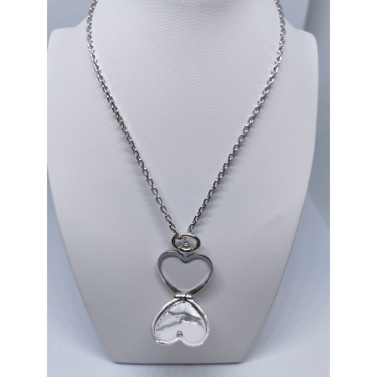 Zilveren anker collier met medaillon hart vorm