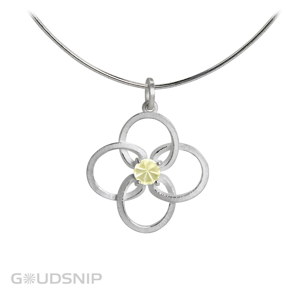 Hanger is exclusief collier