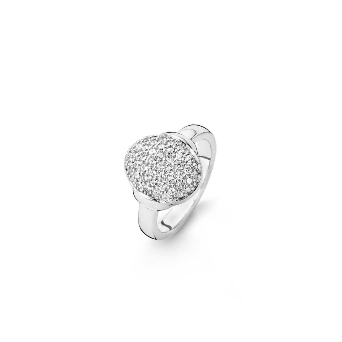 Deze modieuze ring van gerhodineerd sterling zilver is met de hand gezet met vijf rijen pavé gezette zirkonia's. De sprankelende ring is een eyecatcher op zich! Houd daarom de overige sieraden rustig en bijpassend.