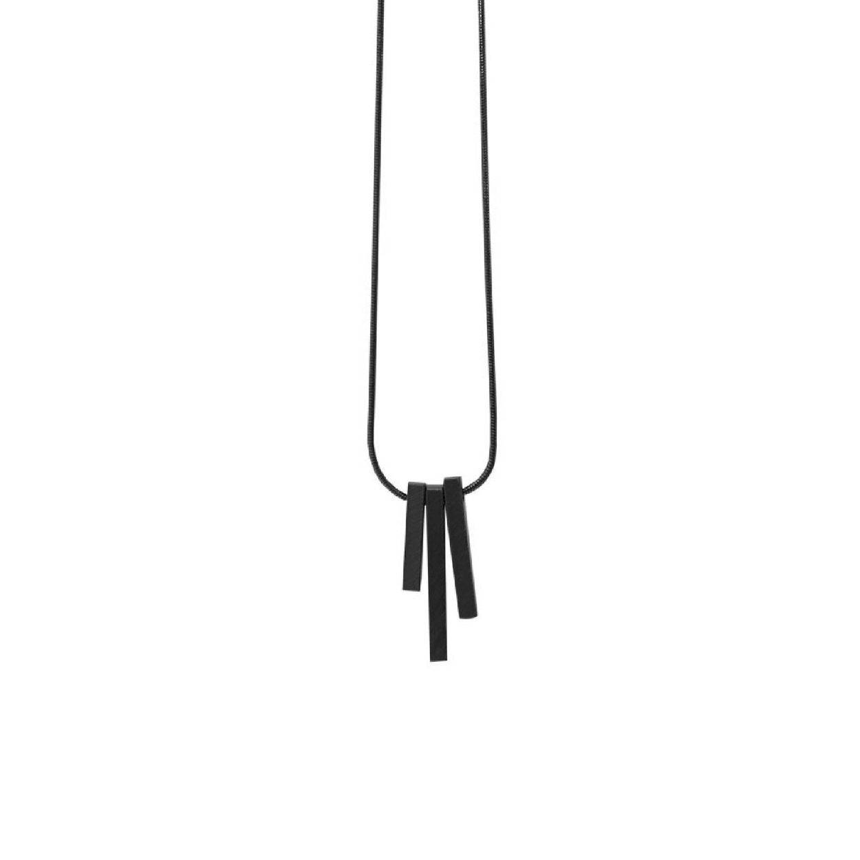 Deze Ketting van het merk Dansk heeft de kleur Antraciet. Dansk Vanity Bar Necklace Hematite Plating