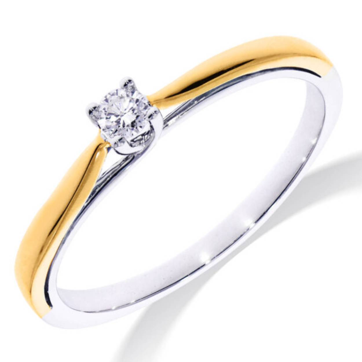 Pas Diamonds 14krt bi color gouden ring met diamant. In deze schitterende fantasie/ aanzoeksring is in een witgouden vierpoots chaton een briljant geplaatst van  0,20crt ISI.
