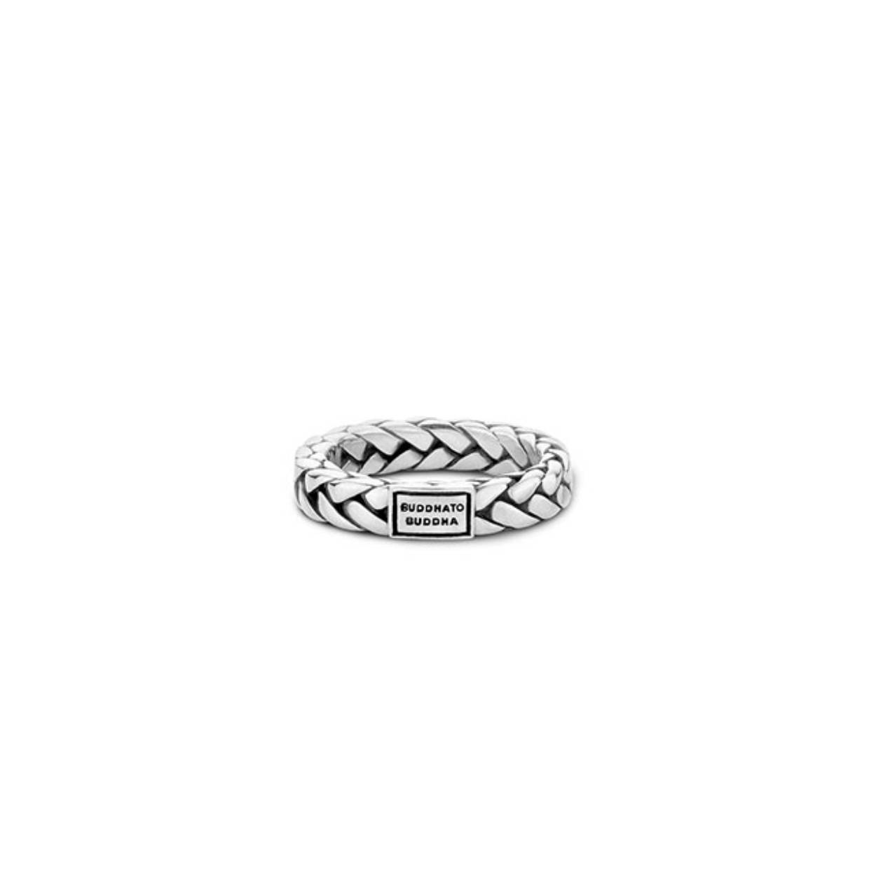 De George Small Ring is een extra verfijnde en gedetailleerde zilveren ring uit de Heritage collectie. De smalle ring heeft een verfijnde textuur en siert elke vinger! Deze subtiele en stoere ring ziet er fantastisch uit om ieders vinger, ontworpen voor zowel dames als heren. Uniek en tijdloos. De ring valt zeer goed te combineren met andere Buddha to Buddha items. Deze ring valt in de categorie smalle ringen.