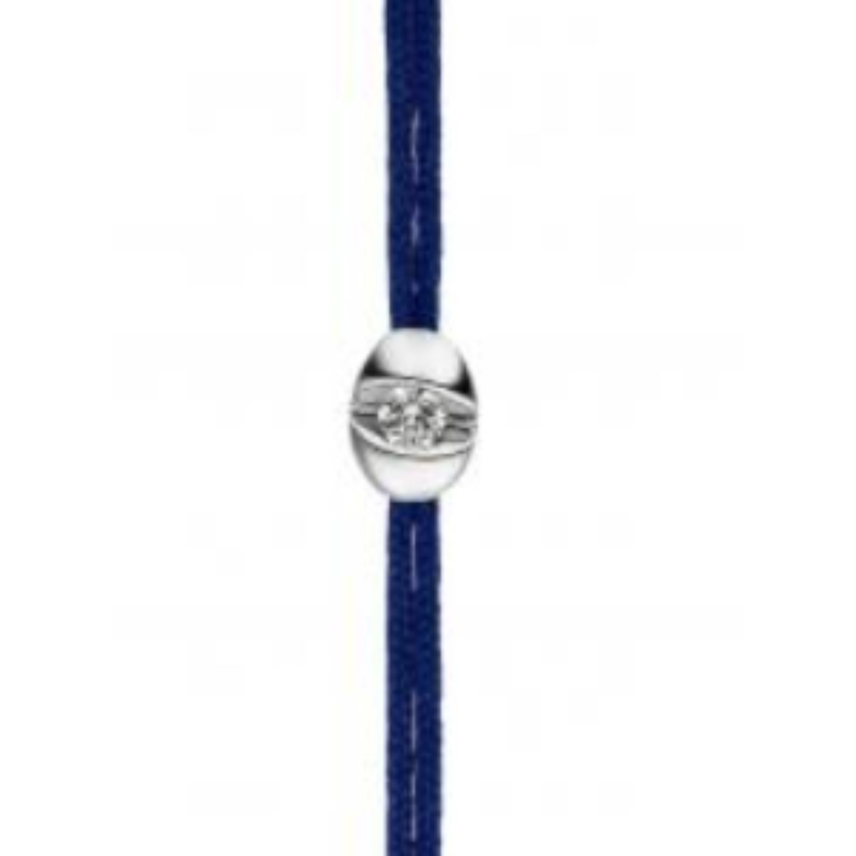 Casual, hip en edgy - dat kunnen ook diamanten sieraden zijn. Colortaire - een woordcombinatie van "kleur" en "solitaire" - is een unisex-lijn die glamour, mode en lifestyle stijlvol combineert met behoud van de hoogste kwaliteits- en productienormen. Glinsterende solitairen drijven bijna in een beschermend bed van geel-, rosé- of witgoud. De fijn gedraaide textielpolsbandjes zijn er in alle kleuren van het leven en kunnen dankzij de innovatieve sluiting gemakkelijk over de pols worden geschoven en stevig worden vastgemaakt. De SCHAFFRATH eenhoorn zegel siert de gouden sluiting.

 