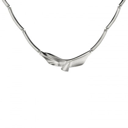 Zilver collier 'Reef' ontworpen door Zoltan Popovits voor Lapponia. Het prachtige 1e gehalte zilveren collier is 43 cm