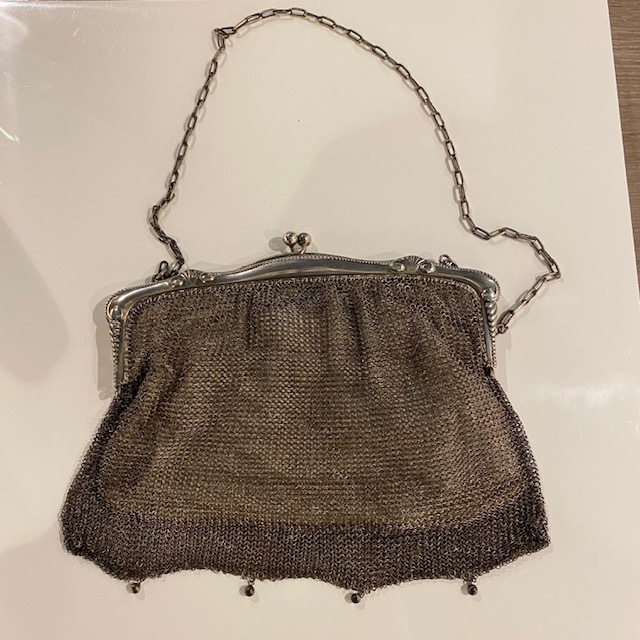 Zilveren handtas antiek met hengselketting