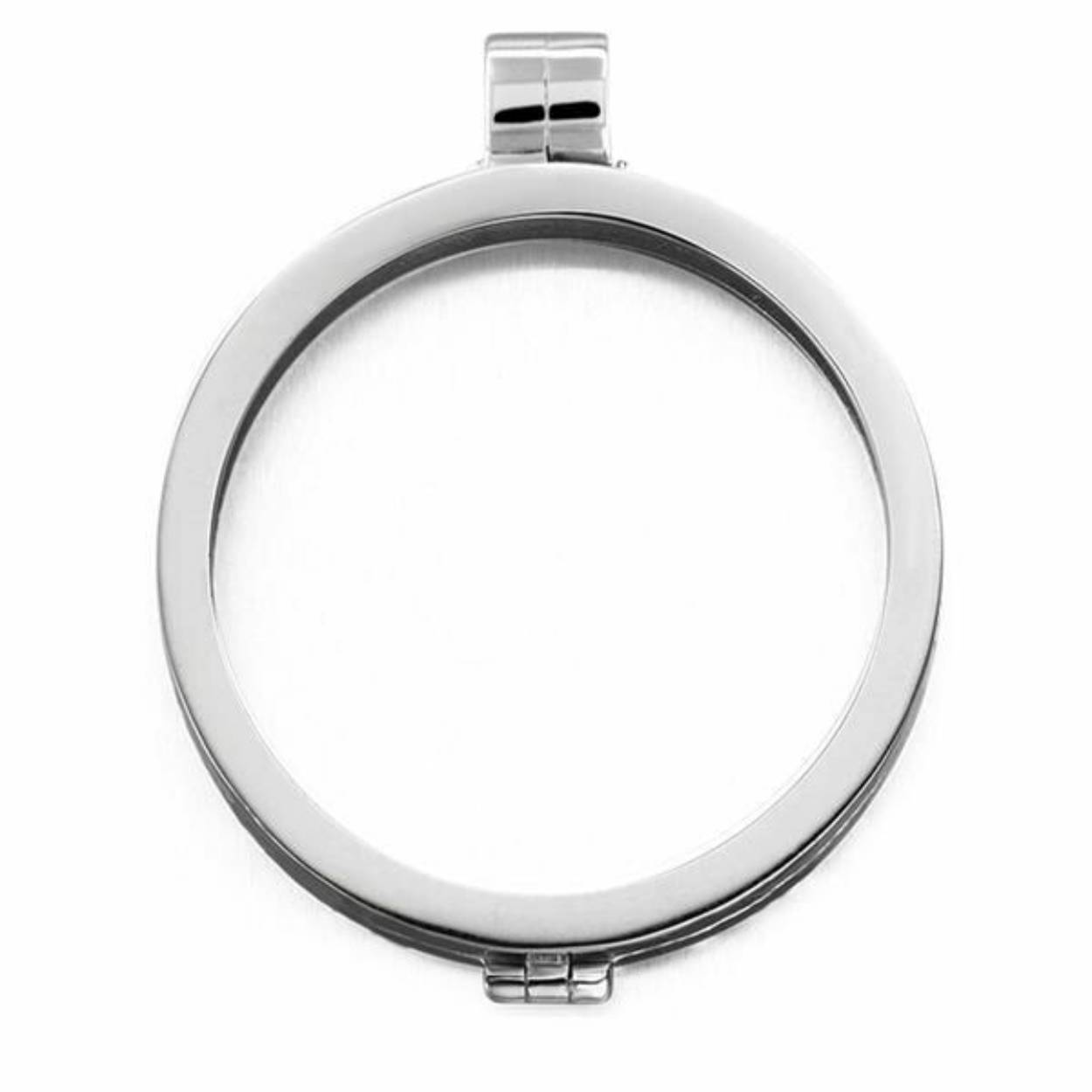 Het MY iMenso medaillon (hanger) kan je eenvoudig openen om zo de insignia’s te wisselen. Het medaillon Grande is 33mm en is vervaardigd van 925 Sterling zilver met een hoogwaardige afwerking (ook wel “Italian finish” genoemd).