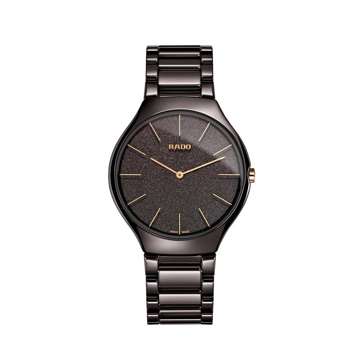 Dit RADO dameshorloge R27004302 is ontworpen in samenwerking met Grandi Giardini Italiani. Een organisatie die design combineert met natuur. Ze zijn bekend om hun prachtige ontwerpen van Italiaanse tuinen. Dit uurwerk bestaat uit een bruine hightech keramische kast en band. De wijzerplaat is een imitatie van diamantstof en werd afgewerkt met roségoudkleurige details. Het is analoog afleesbaar en heeft een kwartsgangwerk waarop een internationale garantie van twee jaar geldt. Bovendien is dit Zwitsers horloge voorzien van een krasbestendig saffierglas met antireflecterende coating langs beide zijden en een waterdichtheid van 30 meter.