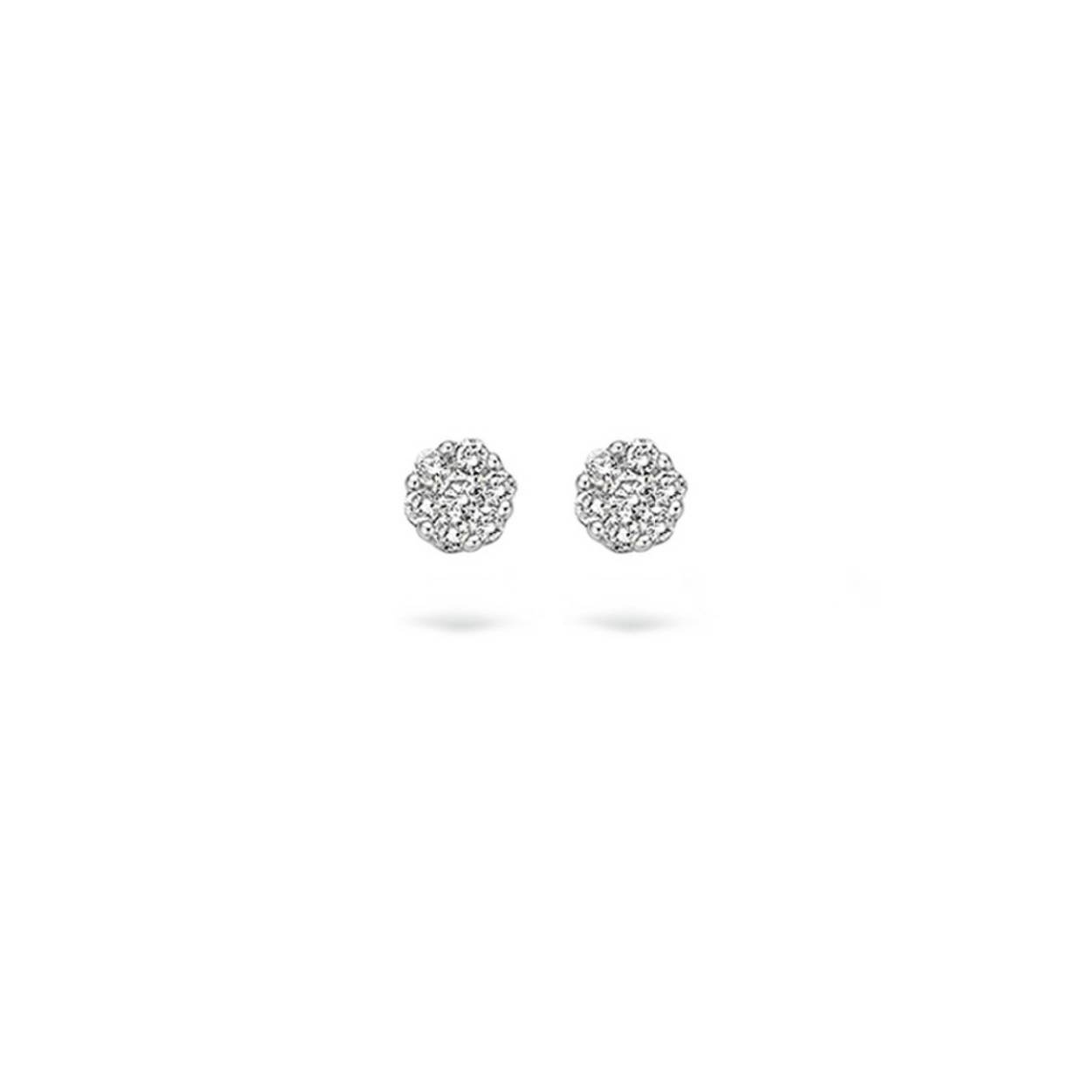 Schitterende diamanten sieren deze tijdloze oorstekers van 14k witgoud. Het karaatgewicht van de diamanten is 2x 0,05 karaat en de oorstekers hebben een doorsnee van 3,3 mm.
