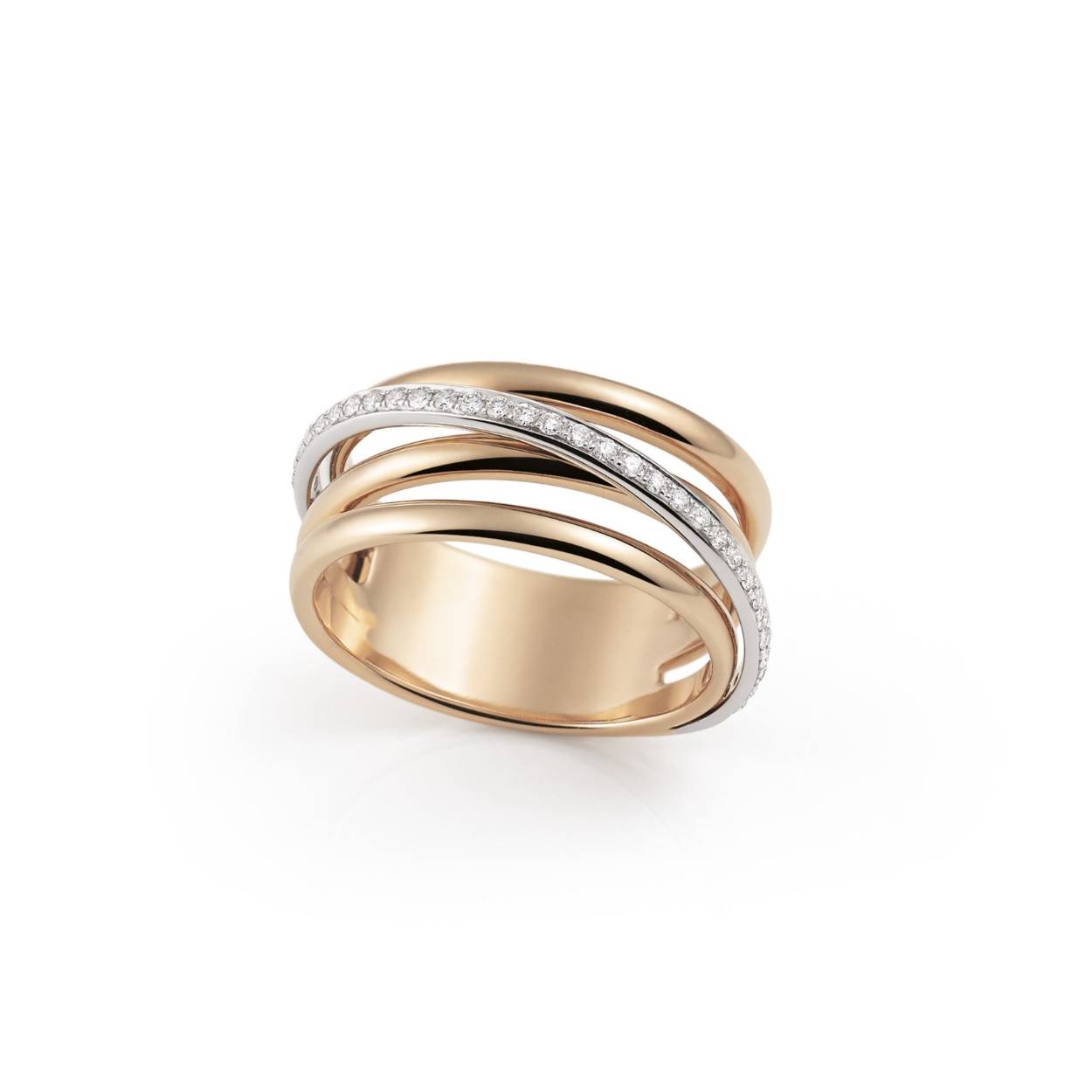 Deze prachtige 18krt rosegouden ring uit de Serenata lijn van Al Coro is voorzien van 32 briljant geslepen diamanten, 0,21crt H SI.

De ringmaat is 55 ( 17 1/2 ). Heeft u een andere maat? Neem dan gerust contact met ons op.

Al Coro is een Italiaans juwelenmerk dat sinds 1999 de meest exclusieve juwelen maakt. De sieraden staan voor eeuwige elegantie en geluk, perfect om elk speciaal moment te vieren. Het sieradenhuis laat zich leiden door de volgende moto: ‘’Jewellery doesn’t show what you have, but who you are”.

Daily luxury!
Rijen met diamanten vermengen zich met 18 karaats goud tot een gedenkwaardig sieraad met een ongeëvenaarde sprankeling.
