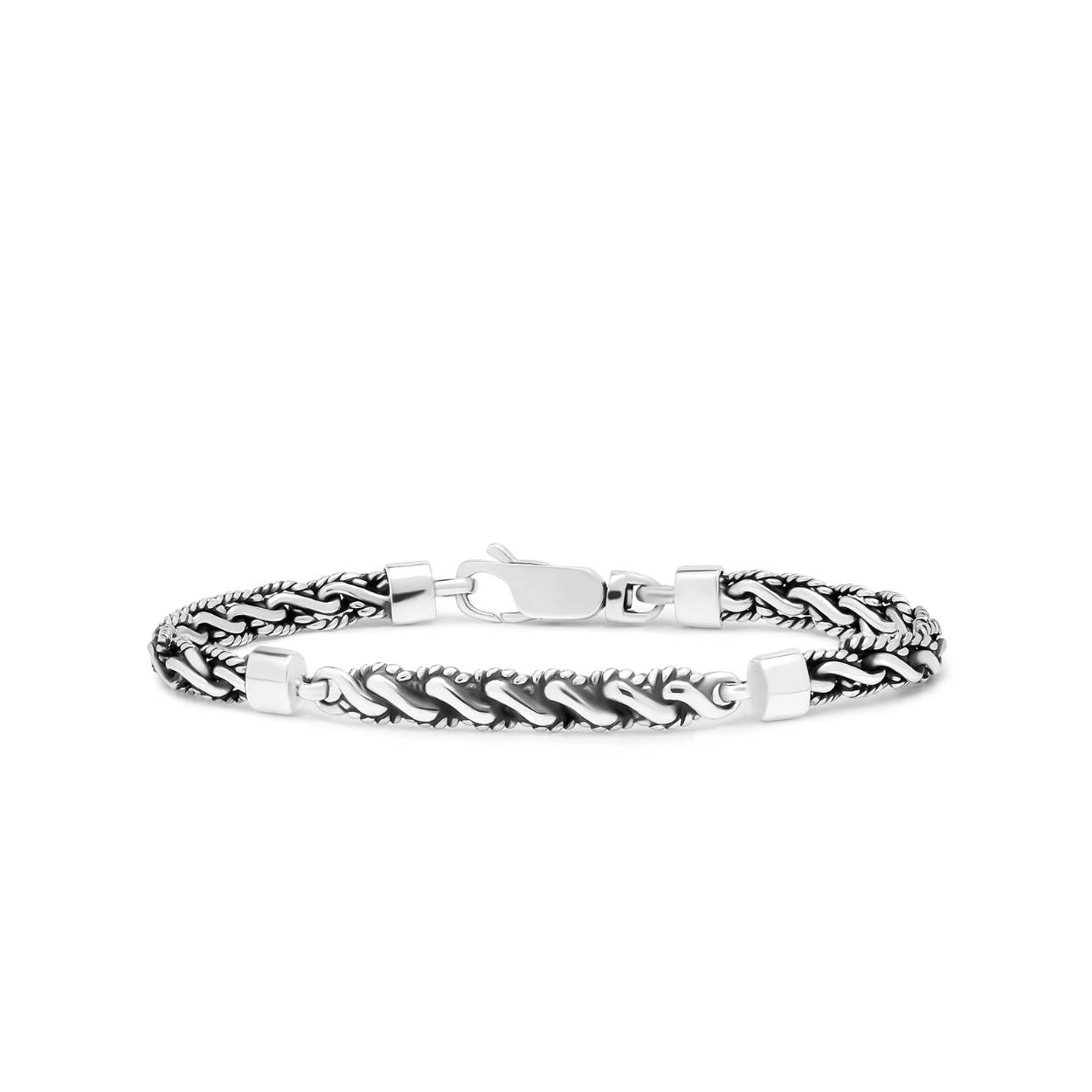 Deze zilveren armband van het merk SILK komt uit de Breeze lijn.

De armband is maat 19, mocht u interesse hebben in een andere maat neem dan contact met ons op.