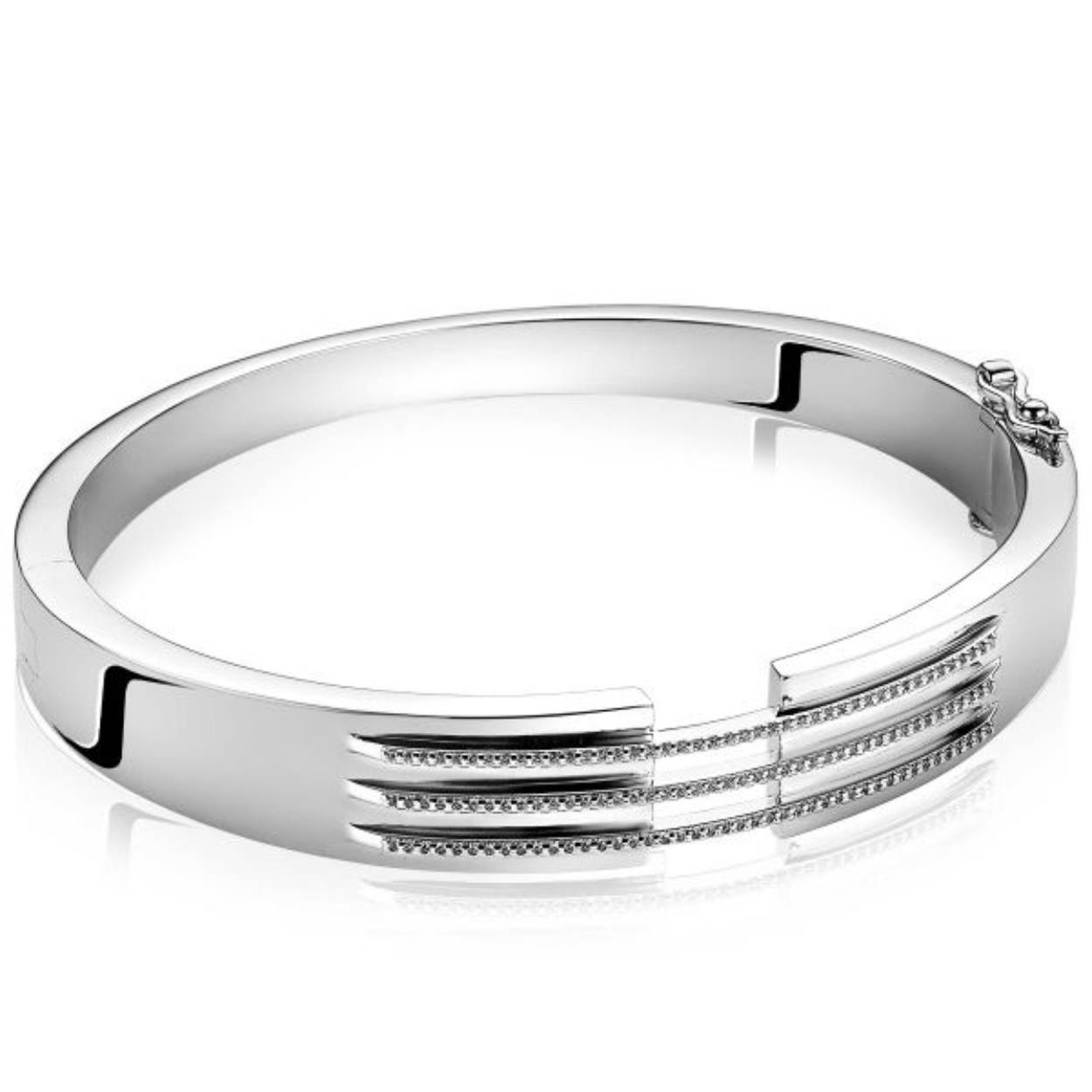 ZINZI zilveren strakke bangle armband van 11mm breed met exclusieve scharniersluiting, exclusief ontworpen door mode-ontwerper Mart Visser. Bij deze armband zijn drie banen bezet met witte zirconia's en zij vormen een schitterende brug tussen de twee delen. De armband draagt herkenbaar de signatuur van Mart Visser. Vervaardigd van eerste gehalte zilver (925) en met extra rodiumlaag voor een langdurige glans.