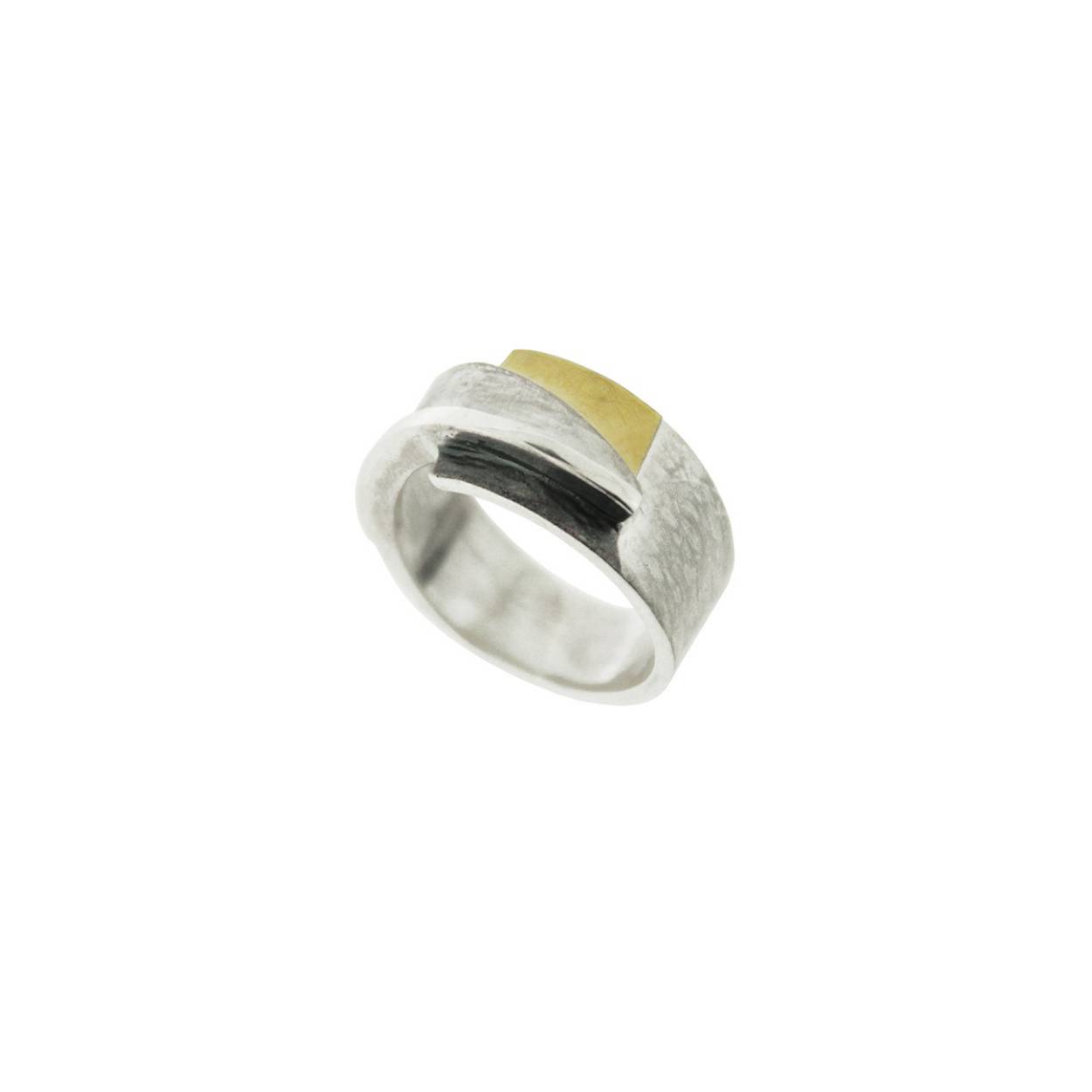 925 white silver ring combined with oxidized silver and 18k yellow gold.
