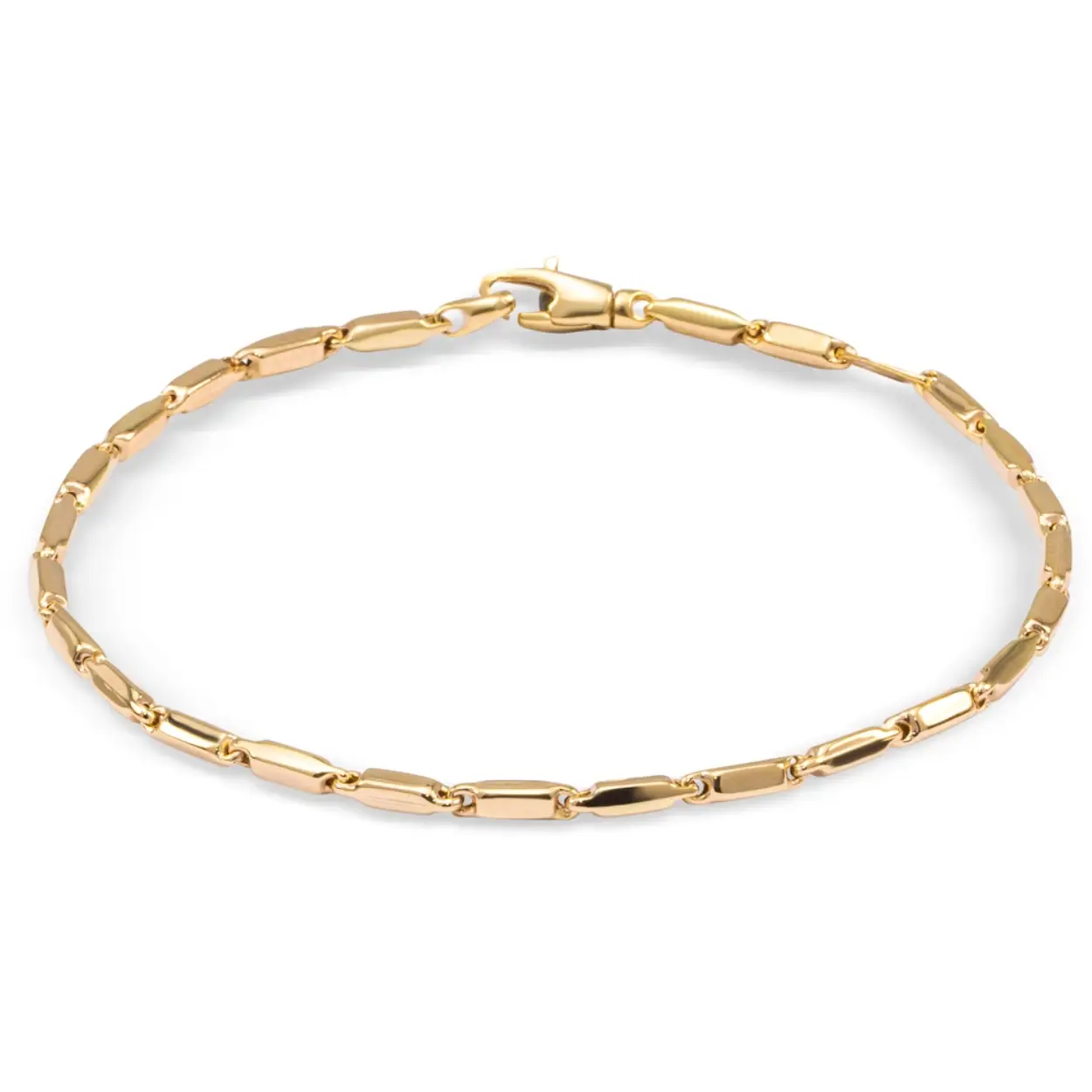 Elegante geelgouden armband van het Nederlandse merk Monzario. De armband is gemaakt van 14kt geelgoud waardoor de armband zijn waarde blijft behouden. De armband heeft een lengte van 18cm en de schakel is 3.5mm breed. Combineer de armband met het bijpassende collier voor een complete look. Voor meer informatie neem dan gerust contact met ons op!