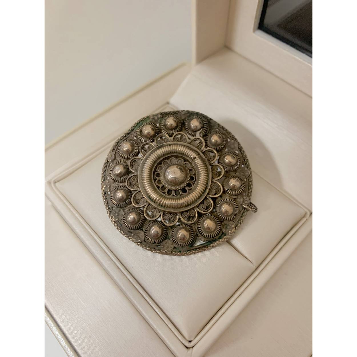 VINTAGE zilveren broche - zeeuwse knop
