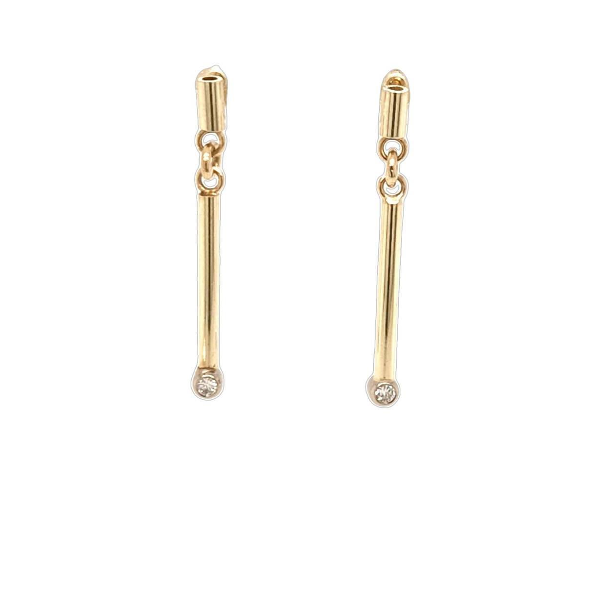 geelgouden oorhangers met diamant 0,10