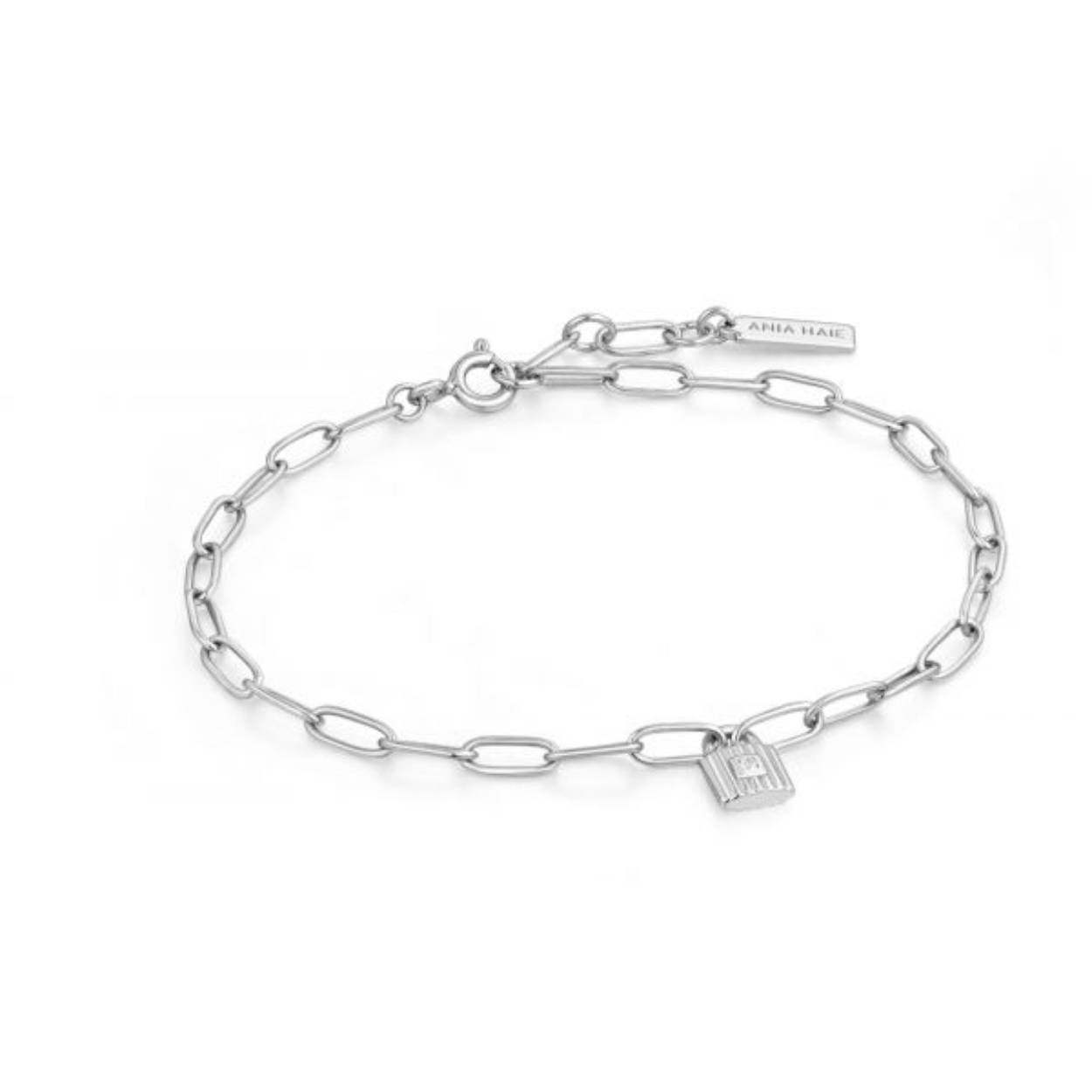 ANIA HAIE UNDER LOCK & KEY AH B032-01H DAMES ARMBAND 18,5CM. Een mooi sieraad gemaakt van Zilver in de kleur Zilverkleurig. De Armband heeft een omtrek van 18.5 cm. In dit sierraad zijn Zirconia verwerkt.