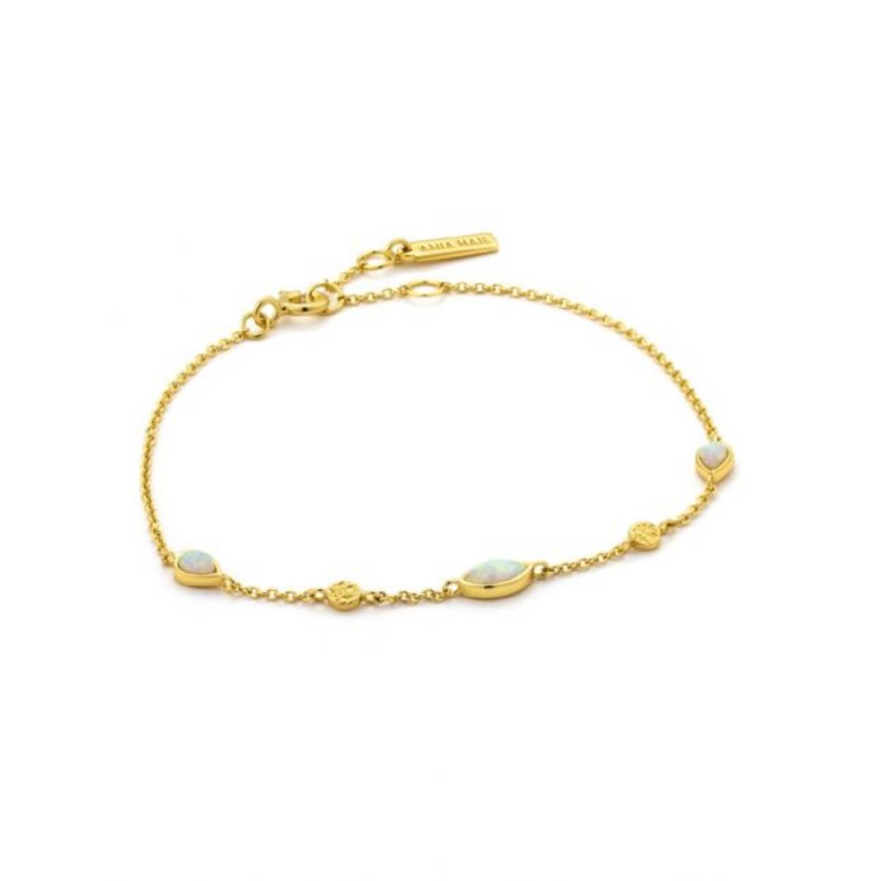 armband opal | goldplated
Deze armband is gemaakt van zilver met een goudkleurige coating in combinatie met parelmoerkleurig steen, voor een unieke look. Een slank polssieraad met draaglengtes van 16,5 tot 18,5 centimeter.