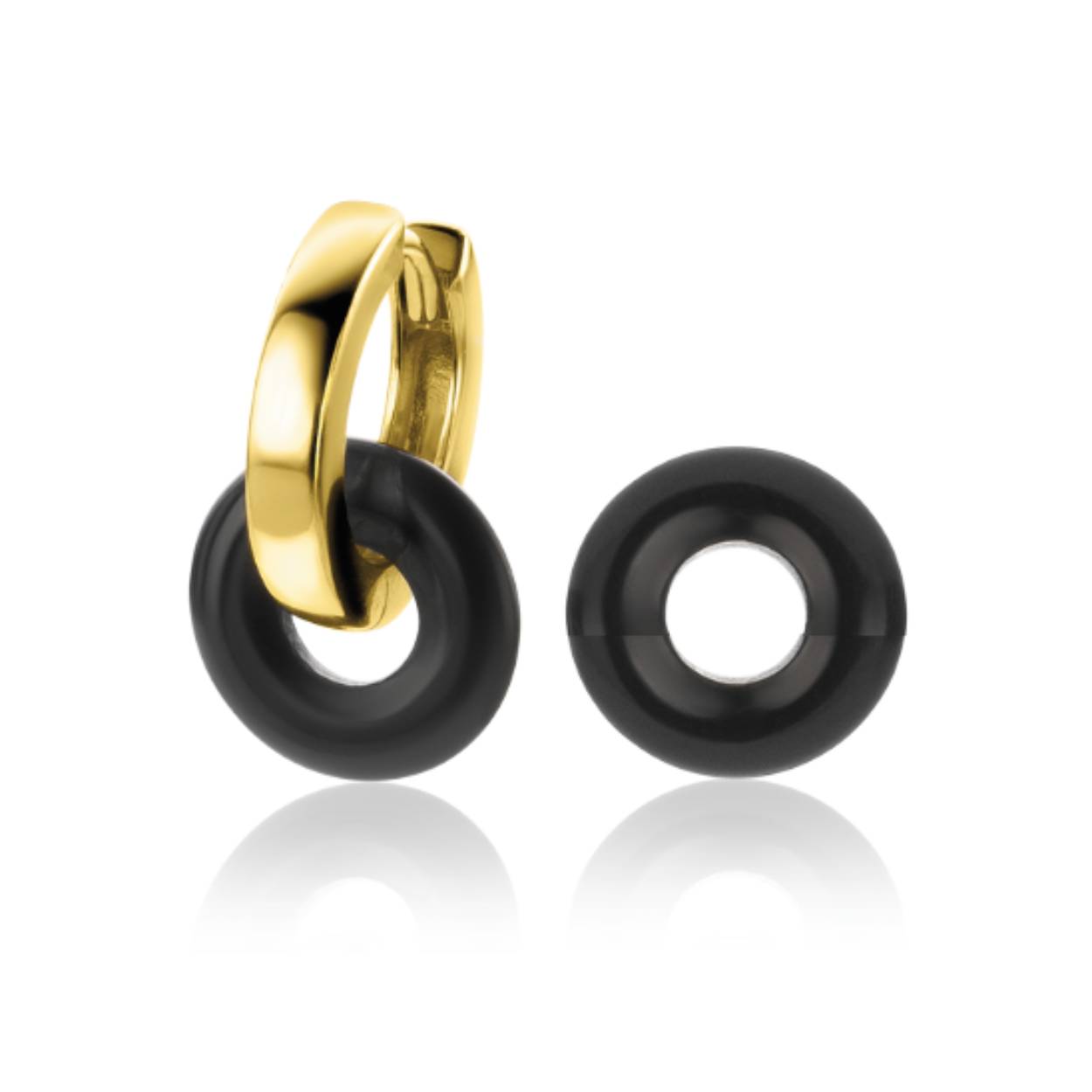 ZINZI ronde oorbedels in 12mm, vervaardigd van echte zwarte onyx edelstenen. Hang ze gemakkelijk aan je ZINZI oorringen. De binnencirkel is 5mm, waardoor deze oorbedels ook aan brede oorringen van 4mm gehangen kunnen worden.