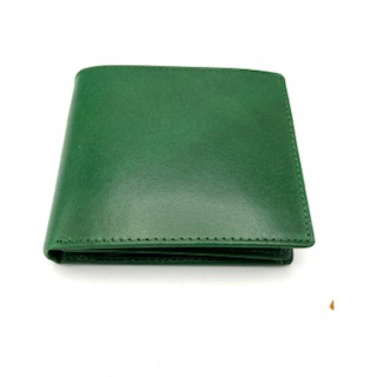 Ideale portemonnee voor achter in uw broekzak.. De portemonnee bied plaats aan 9 pasjes, muntgeld  en twee vakken voor papiergeld.
Deze portemonnee is in verschillende kleuren leverbaar.

Afmetingen:
Hoogte 9cm x breed 10cm x diep 2cm