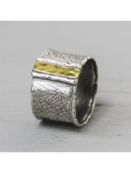 Ring met een streepje 9 karaat