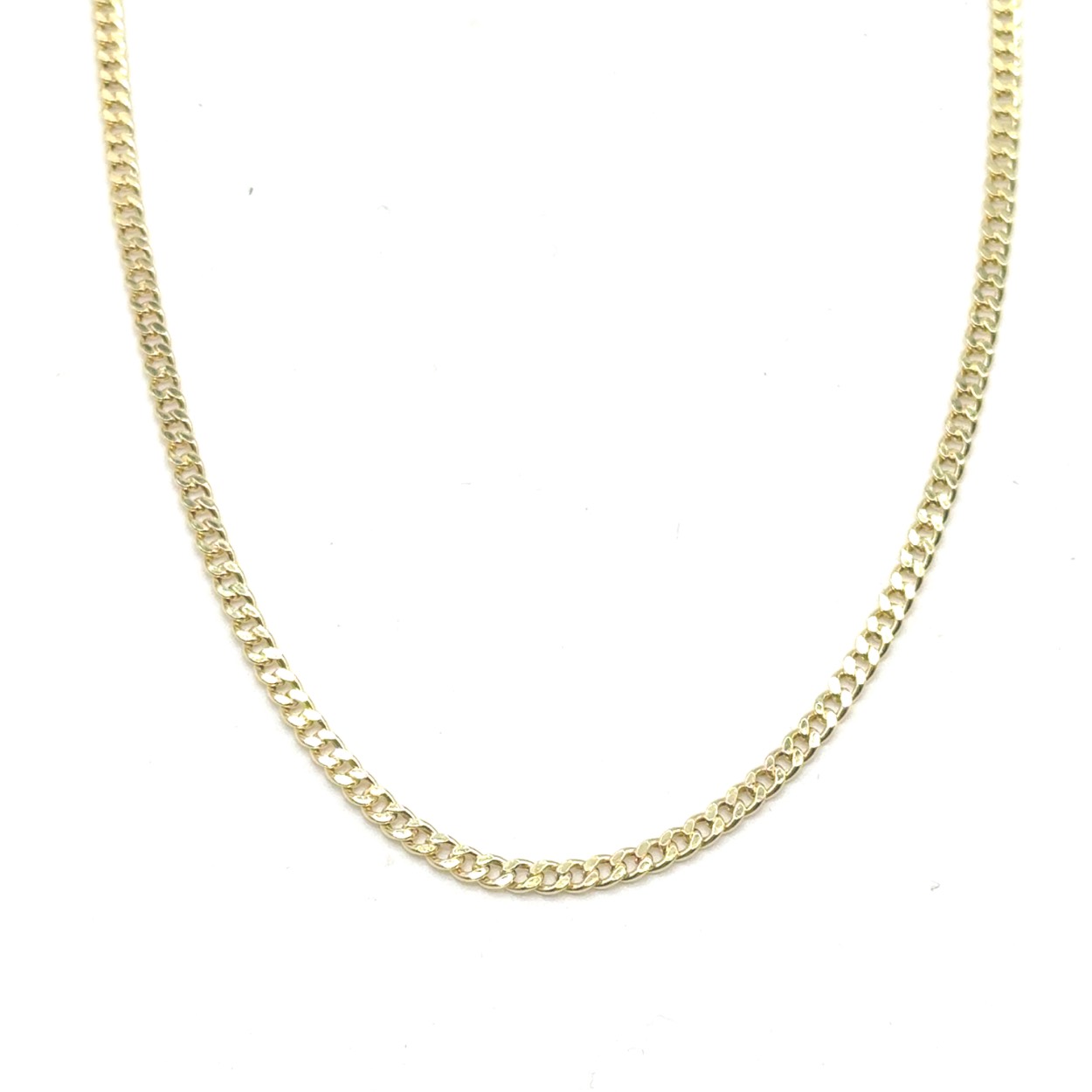 14k gouden platte schakel ketting. ketting is ca 5.1 gram , ca 60cm lang en is 2.8mm breed. 