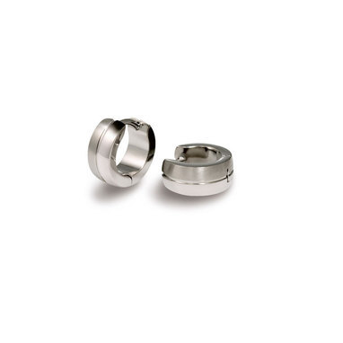 Dit zijn oorsieraden van het merk Boccia Titanium