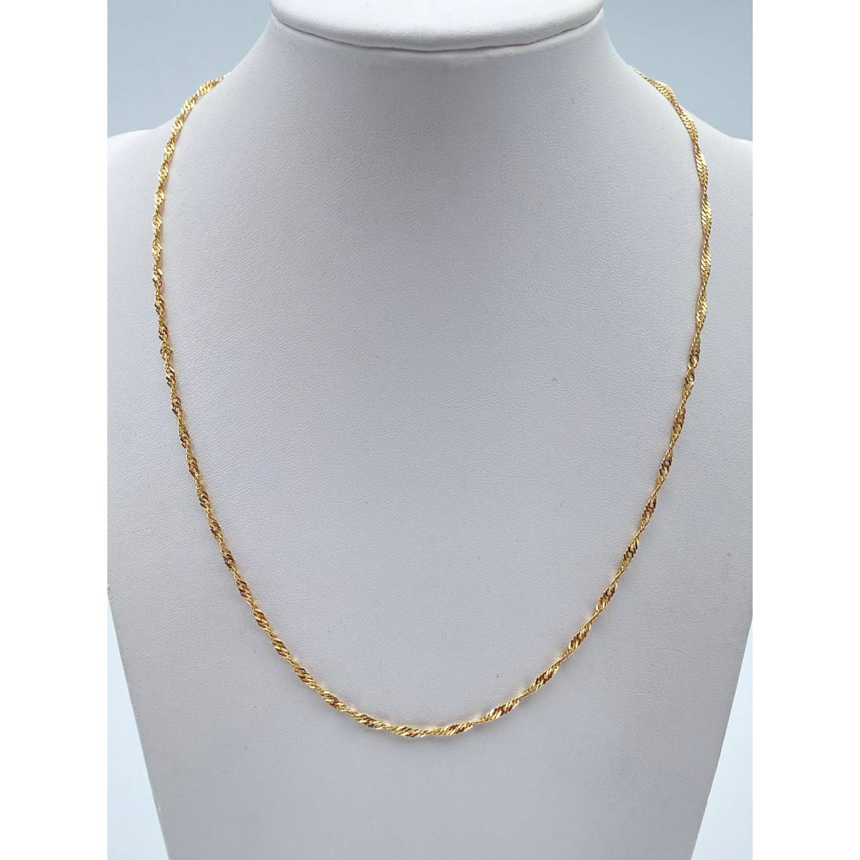 Geel gouden collier 3mm dikte. 