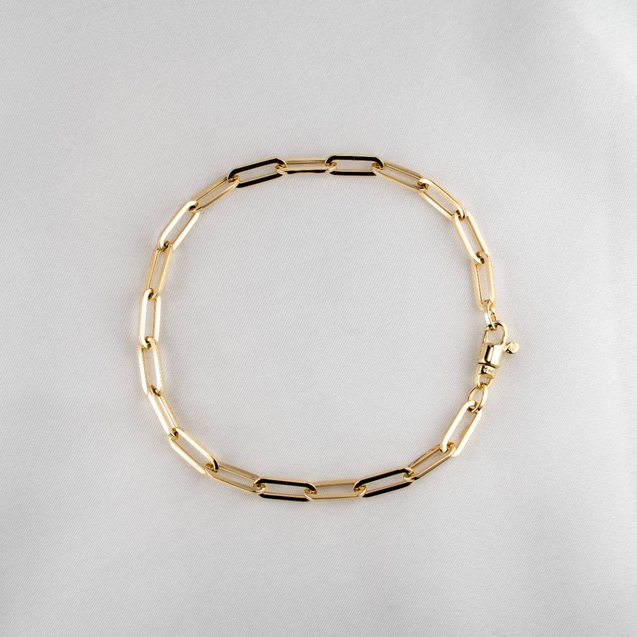 Closed For Ever armband in geelgoud

Lengte: 18.5cm