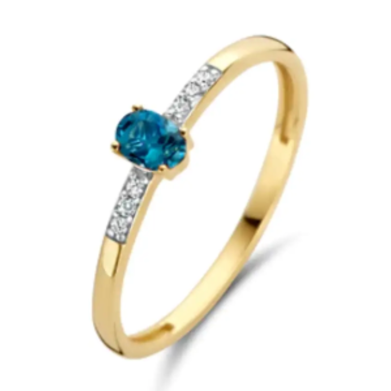 Deze prachtige ring is gemaakt van 14 karaats geelgoud en versierd met blush diamanten en een topaas edelsteen van 0.03 karaat. De ring heeft maat 54 en is perfect voor dagelijks gebruik of speciale gelegenheden. Draag hem alleen voor een subtiele touch of combineer hem met andere ringen voor een trendy look. Een tijdloos stuk dat elke outfit compleet maakt.