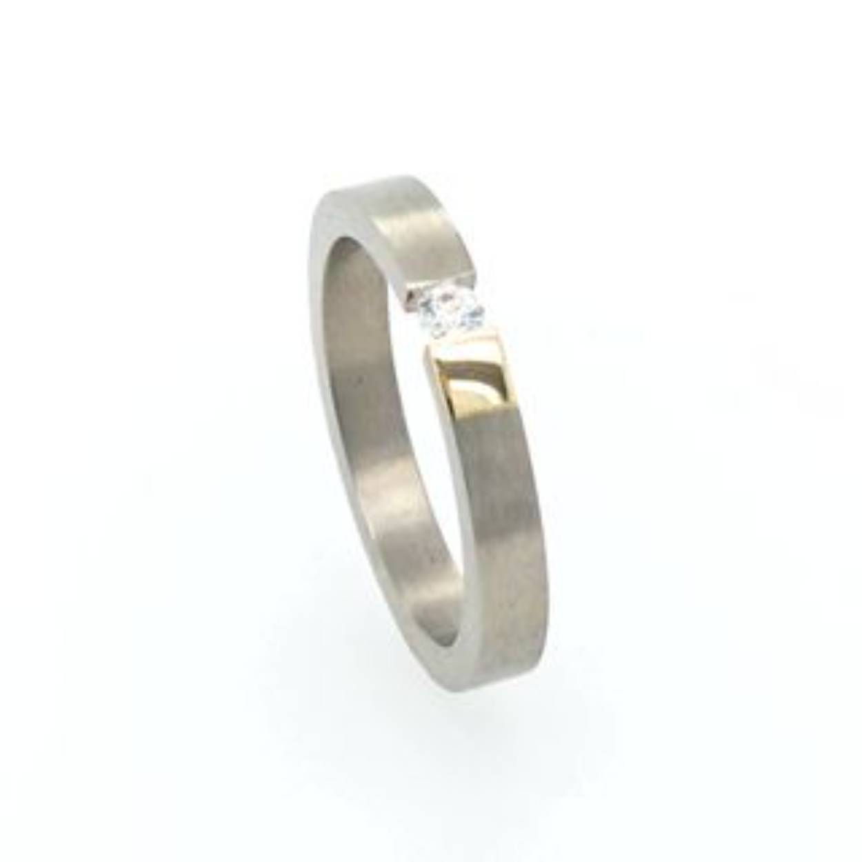 titanium ring met goud en zirconia