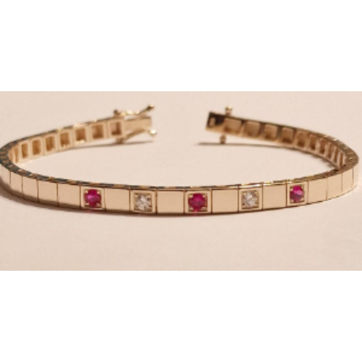 14k geelgouden armband met 3 robijnen en 2 diamanten