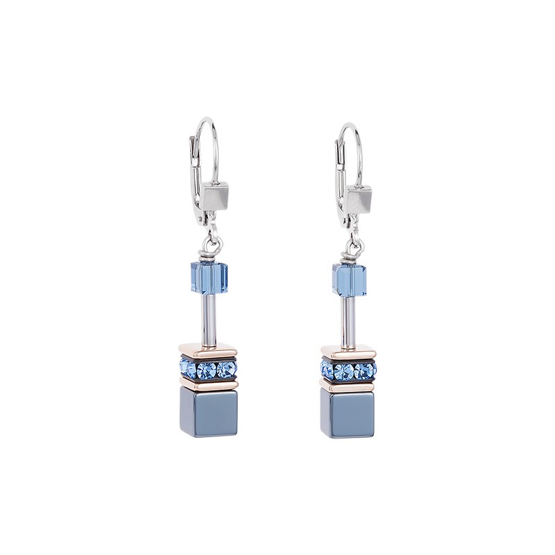 Coeur de Lion Oorhangers Montana Blue/Rose zijn vervaardigd met stalen brisuren, Hematiet, Swarovski kristal en staal ros&eacute; vergulde elementen.
Oorhangers zijn uit te breiden tot een set met bijpassende armband en collier