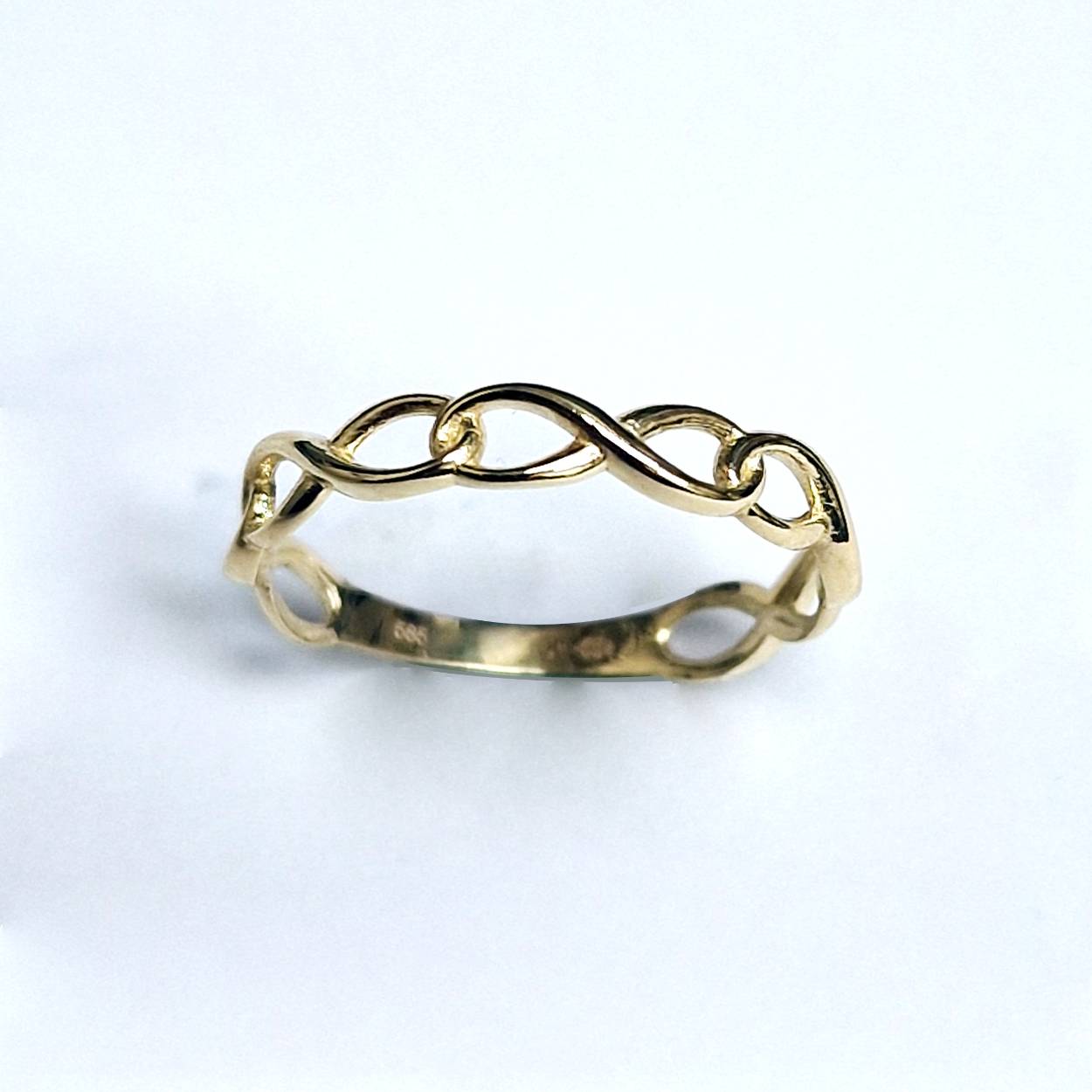  Open gewerkte gouden ring maat 56