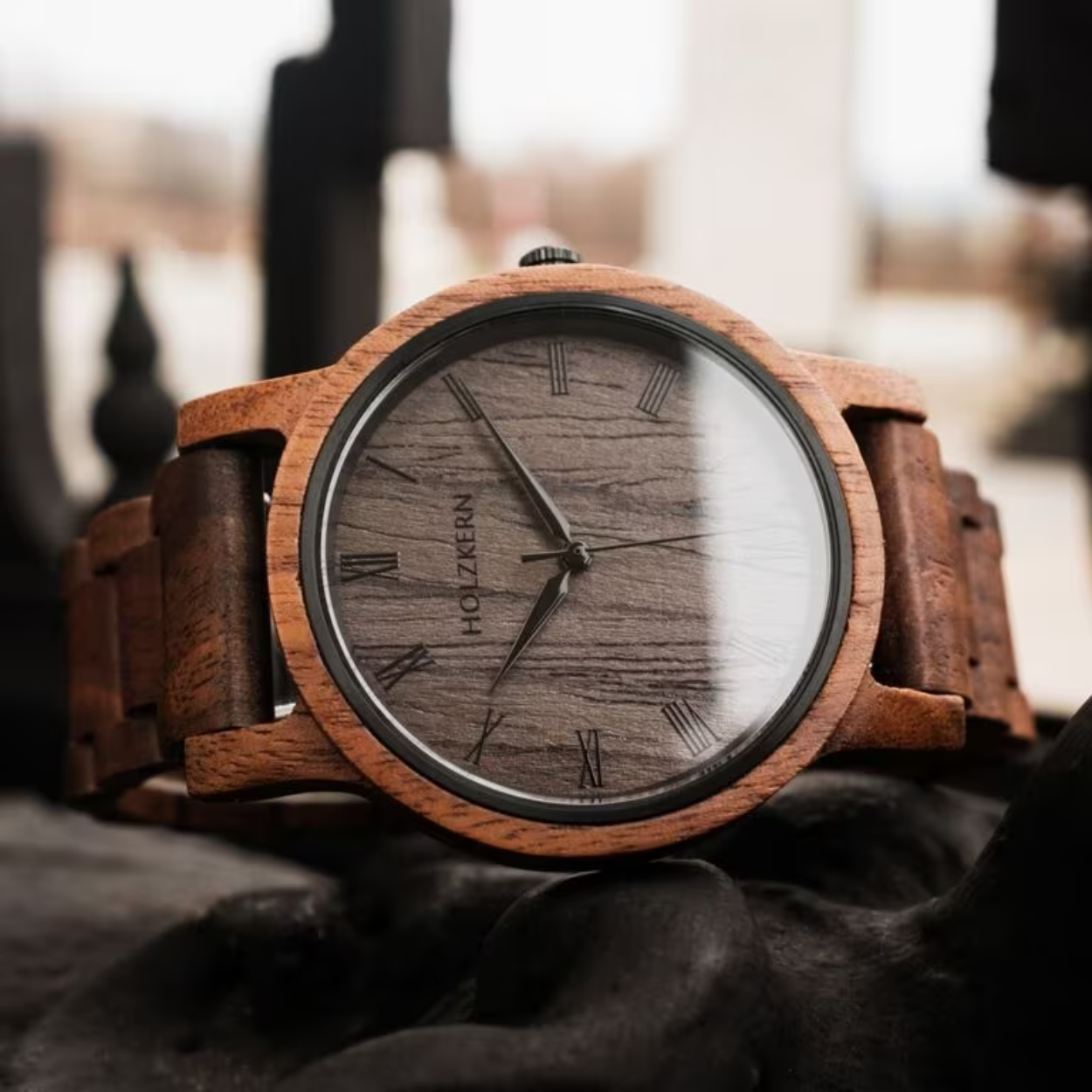 Holzkern Spring evening (walnut/leadwood) horloge