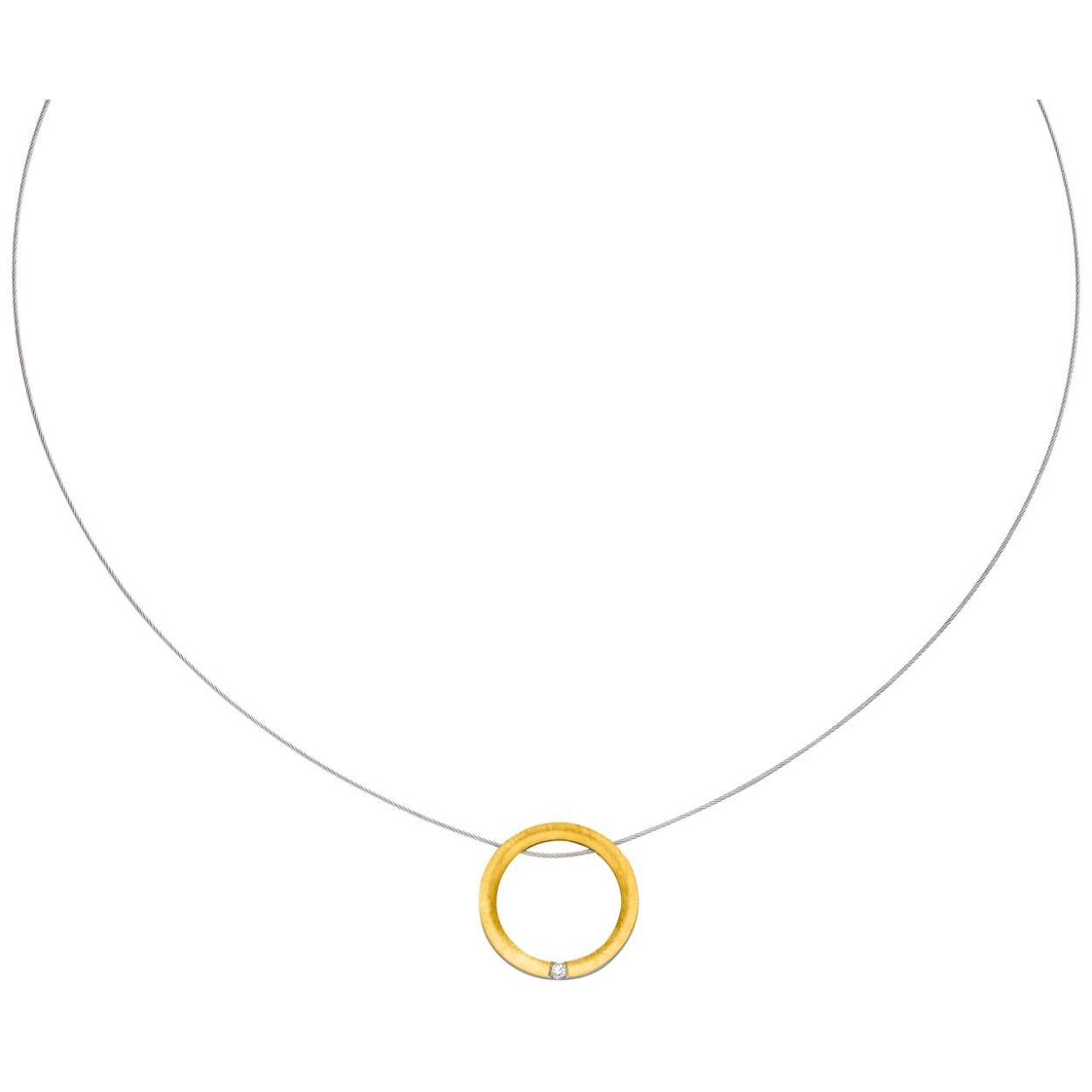 MANU Schmuck is een sieradenmerk van Duitse afkomst en zij ontwerpen hun sieraden in zilver en 22 karaat goud. De warme kleur van het 22 karaat goud geeft de sieraden extra cachet en een exclusieve afwerking mee.