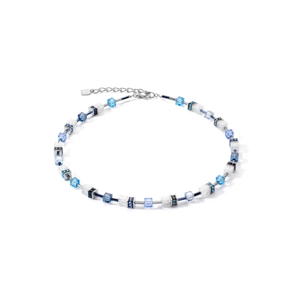 Dit is een collier van het merk Coeur de Lion gemaakt voor dames.