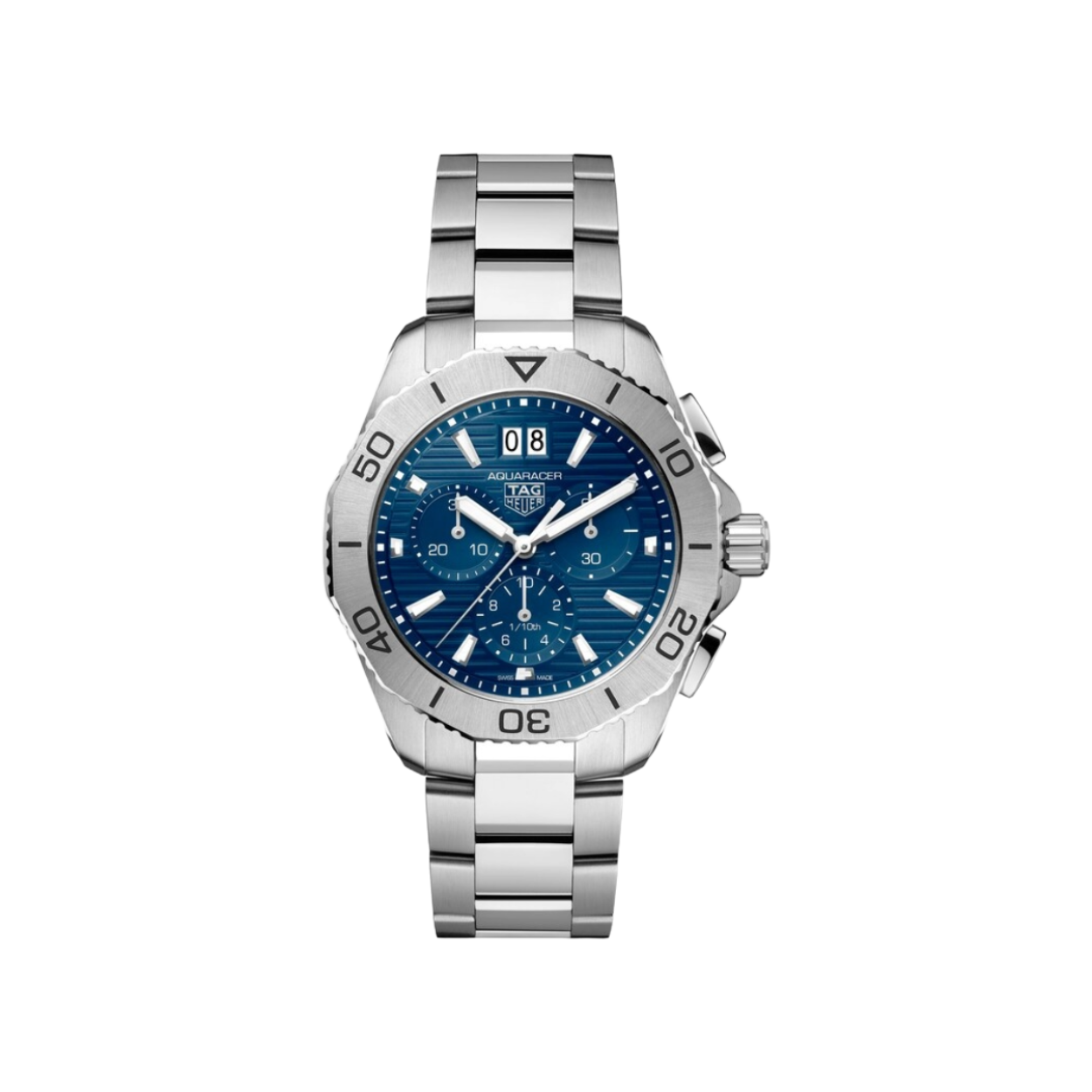 Dit TAG Heuer horloge behoort tot de Aquaracer collectie.
Referentienummer: CBP1113.BA0627

Gecreëerd voor zij die op zoek zijn naar spanning en avontuur, deze TAG Heuer Aquaracer belichaamt precisie en elegantie. Zijn onderscheidende blauwe wijzerplaat complimenteert het horloge's veelzijdig en veerkrachtige ontwerp. Perfect voor ongenadige ontdekkers.

Afgezet tegen de intens blauwe sunray geborstelde wijzerplaat, zorgen de datum op 12- uur en de lichtgevende uurmarkeringen voor duidelijkheid onder alle omstandigheden.

Dit TAG Heuer is uitgerust met een quartz uurwerk. De kast en band zijn gemaakt van staal en is getest op een waterdichtheid van 20 atm / 200 m. Het horloge heeft een krasbestendig saffierglas met meerdere lagen anti-reflecterende coating aan beide zijden. 