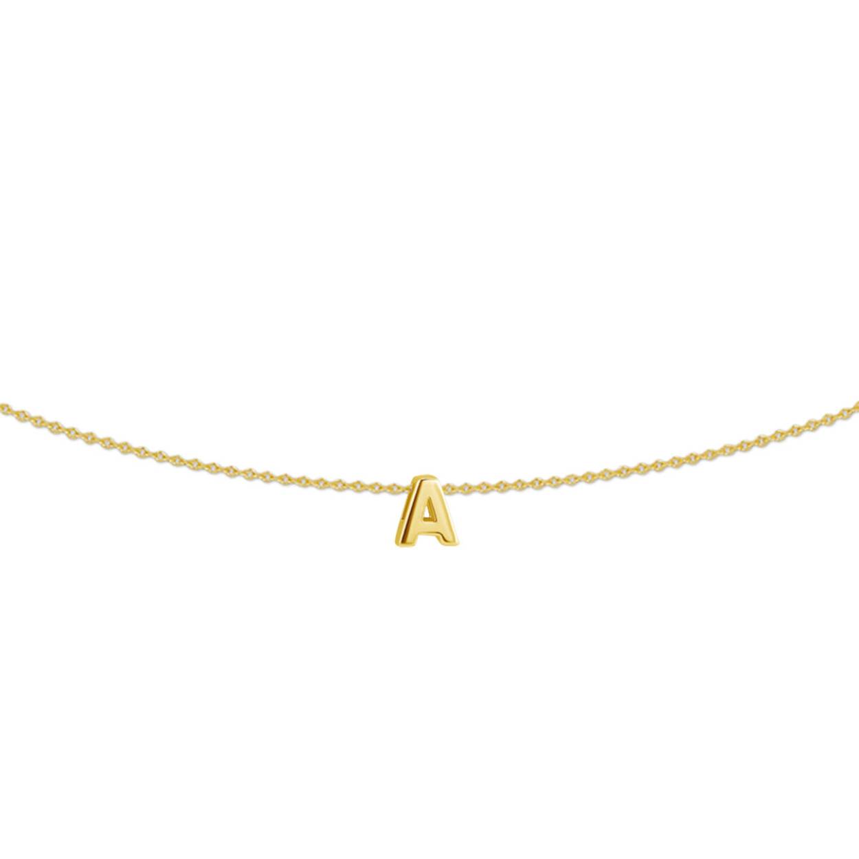 14k Geelgouden collier uitgevoerd met een letter hanger. Het collier heeft draaglengtes van 41, 43 en 45 cm. De schakelbreedte is 0.8mm.