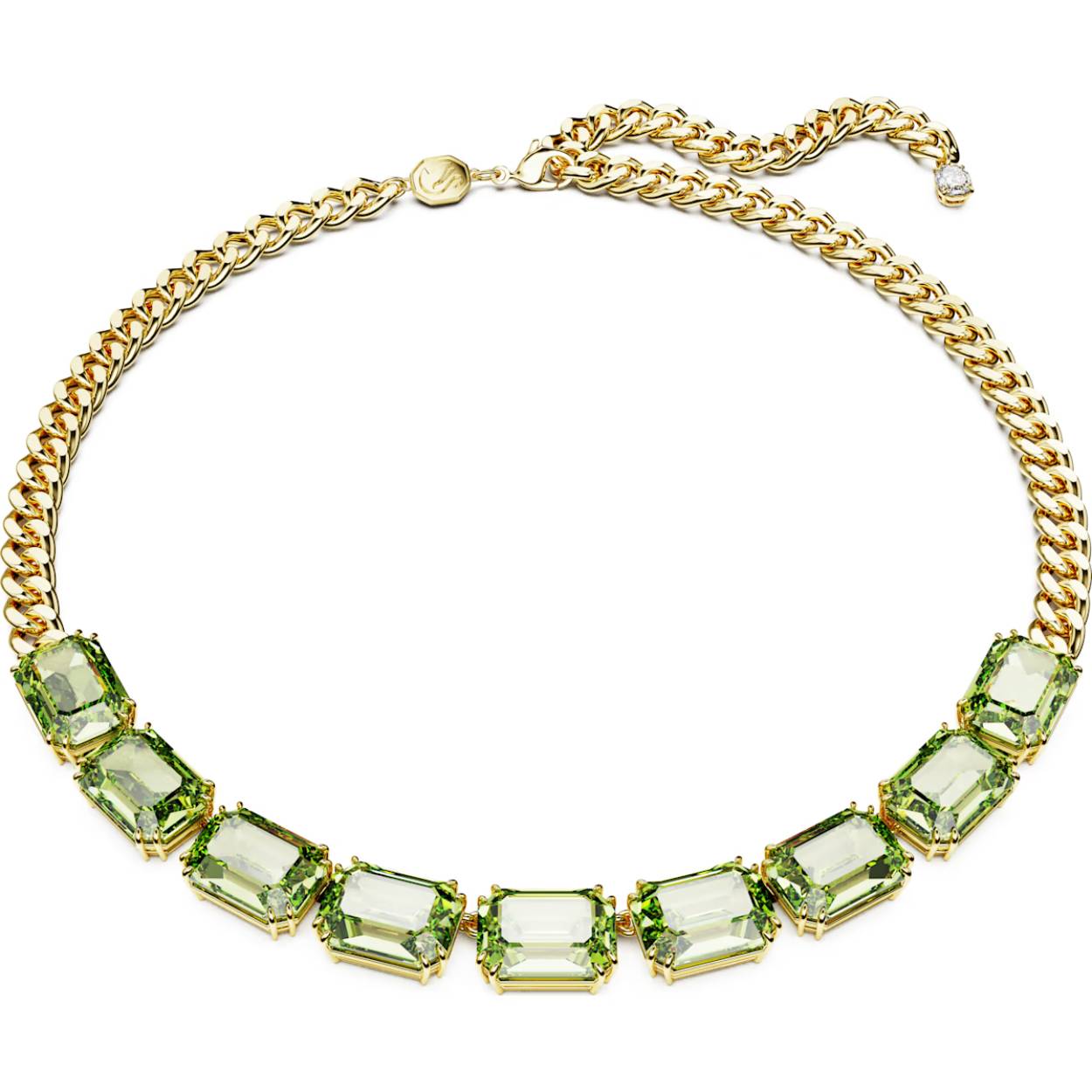 Draag het gevoel van speelse extravagantie uit met deze statement ketting uit de Millenia-lijn. De voorkant is voorzien van een volledige rij van achthoekige groene kristallen, die elk blijk geven van de vakkundige dubbele klauwzettingtechniek van Swarovski. Het ontwerp bestaat uit een brede ketting met een goudkleurige toplaag, een karabijnsluiting en één Swarovski Zirkonia aan het uiteinde voor een moderne afwerking. Deze ketting pas overal mooi bij, van cocktailjurken tot een wit T-shirt.