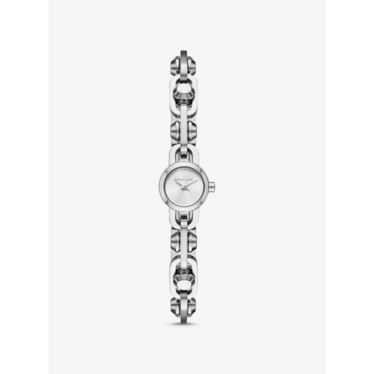 Maak kennis met de Astor: een klassiek horloge in een koele tint met opvallende hardware die een blijvende indruk achterlaat. De minimalistische wijzerplaat straalt luxe uit, terwijl de met studs versierde schakelband voor een chique, stadse uitstraling zorgt. Combineer het delicate design met stijlvolle avondkleding of draag het om een ​​vleugje luxe toe te voegen aan casual outfits.

• Horloge met armband
• Roestvrij staal
• Zilverkleurige hardware
• Miniformaat
• Kast van 15 mm
• Kwartsuurwerk met 2 wijzers
• Gespsluiting
• Waterdicht tot 5 atm
• 2 jaar garantie
• Modelnummer MK4872