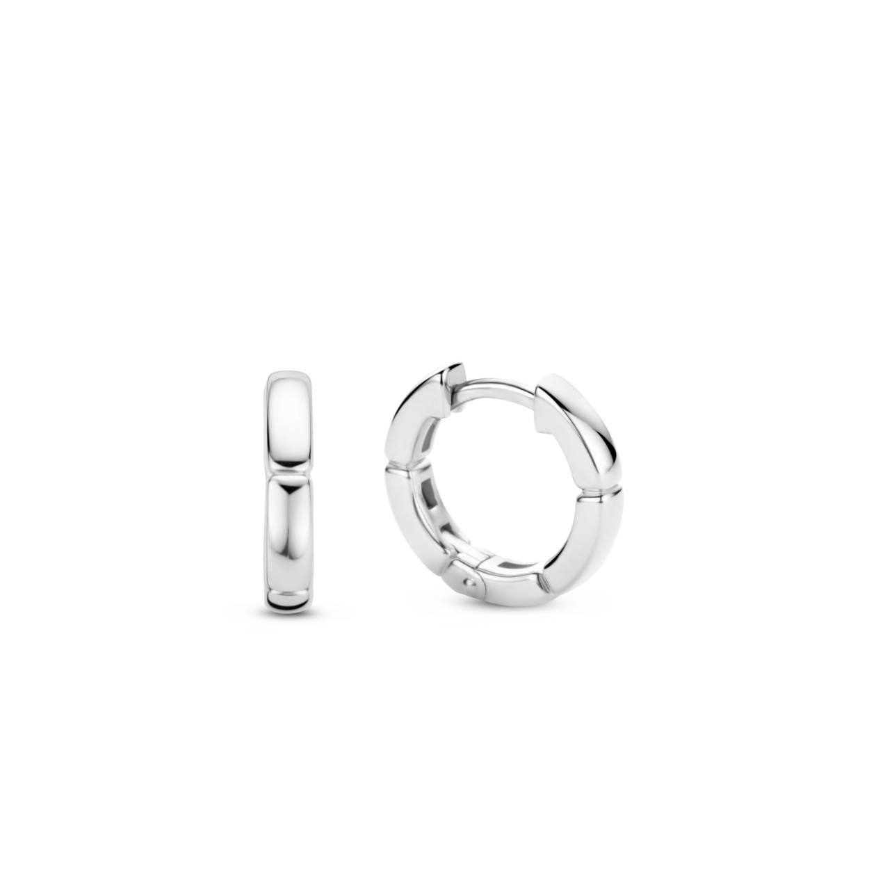 Deze TI SENTO - Milano ti-sento-milano-earrings-7889si 7889SI zijn gemaakt van Zilver platina verguld. De kleurstelling van deze oorbellen zijn Zilver. Alle TI SENTO - Milano producten worden geleverd in een luxe geschenkverpakking.