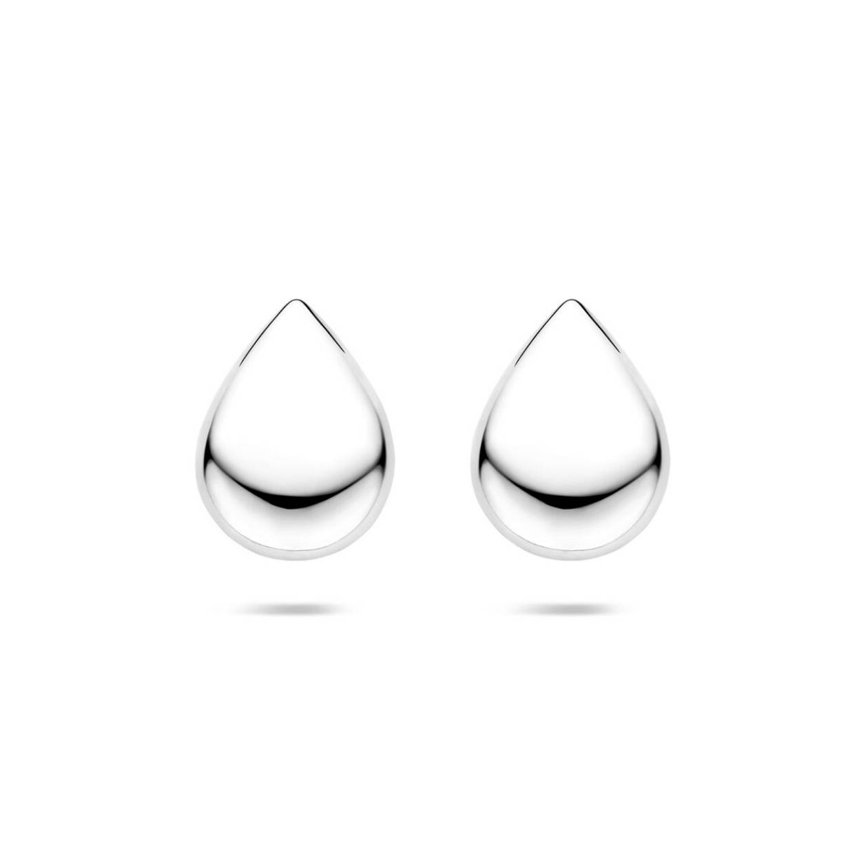 Gerhodineerd 925 zilveren oorknoppen uitgevoerd in de vorm van een druppel. De oorknoppen hebben een afmeting van 18.5x13.5mm.