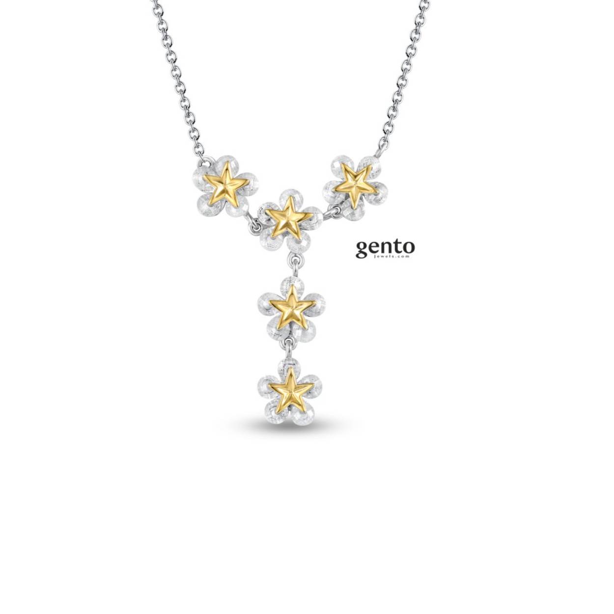 collier in zilver met stukjes die in goudkleur zijn gemaakt.
bezet met zirconium steentjes