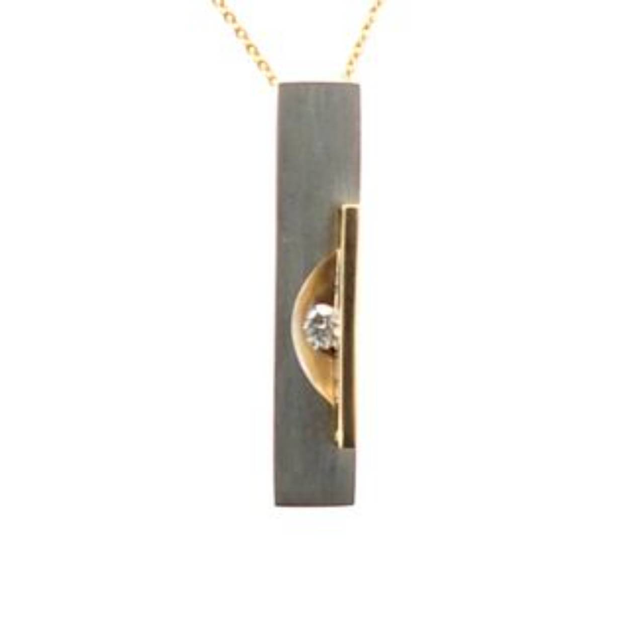 titanium hanger met diamant geklemd in goud (0,05)