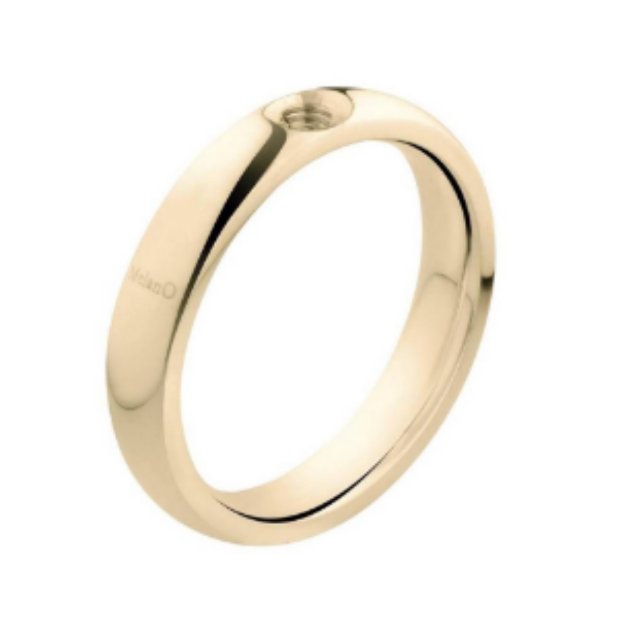 De MelanO tracy ring komt uit de twisted collectie en is vervaardigd uit edelstaal. Alle sieraden van de twisted collectie zijn voorzien van een verwisselbaar concept, je kunt het steentje op de sieraden namelijk verwisselen. Hierdoor pas je in een handomdraai je sieraden aan op je outfit of mood. Tip: combineer de ring met de andere sieraden uit de twisted collectie. Wil je juist een speels effect cre�ren? Combineer dan verschillende platingen en steentjes bij elkaar. Let op: de ring wordt geleverd zonder steentje.