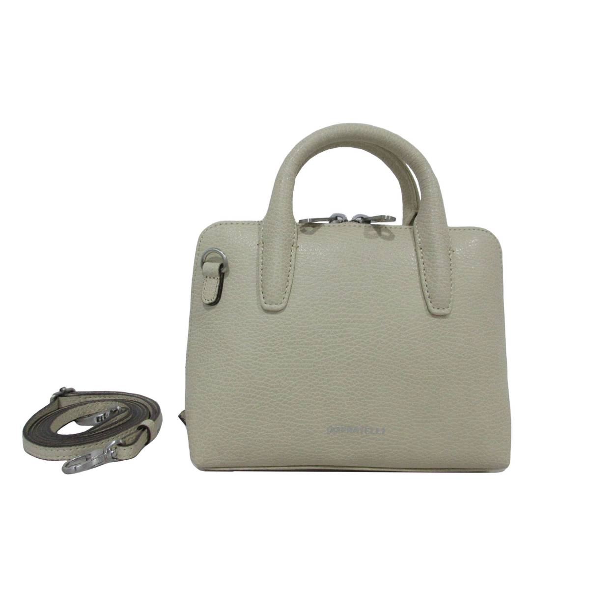 GigiFratelli handtas – stijlvol en functioneel

Deze trendy handtas van GigiFratelli is een elegante keuze voor wie houdt van stijl én gebruiksgemak. Dankzij het slimme ontwerp is de tas ook als schoudertas te dragen – ideaal voor onderweg.

Compact van formaat, maar verrassend ruim: er is genoeg plek voor je telefoon, portemonnee en sleutels. Bovendien heeft de ontwerper oog gehad voor praktische extra's:

Slimme indeling:

Sleutelkoord: nooit meer zoeken naar je sleutels

Telefoonvak voor snelle toegang

Tussenvak met ritssluiting voor veilig opbergen

Achtervak met rits

Afmetingen:
Hoogte: 17 cm × Breedte: 20 cm × Diepte: 5 cm

Met deze tas ben je verzekerd van een combinatie van design, kwaliteit en comfort – zoals je mag verwachten van GigiFratelli.

