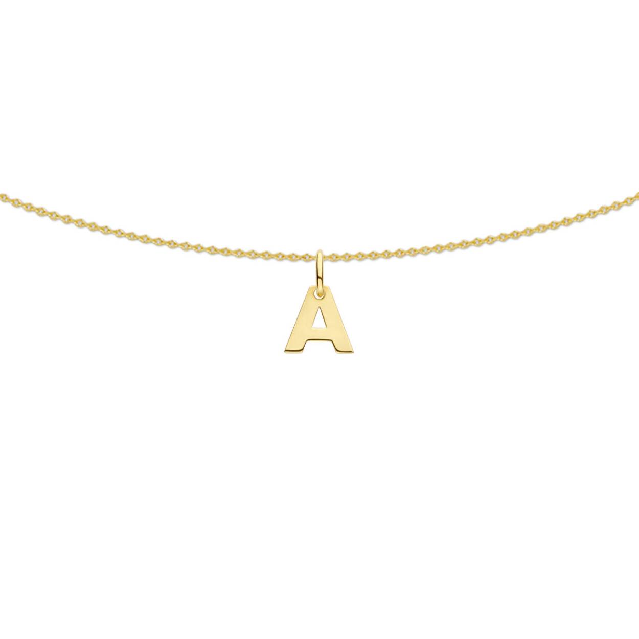 14k Geelgouden collier uitgevoerd met een letter. Het collier heeft draaglengtes van 41, 43 en 45cm. De schakelbreedte is 0.8mm.