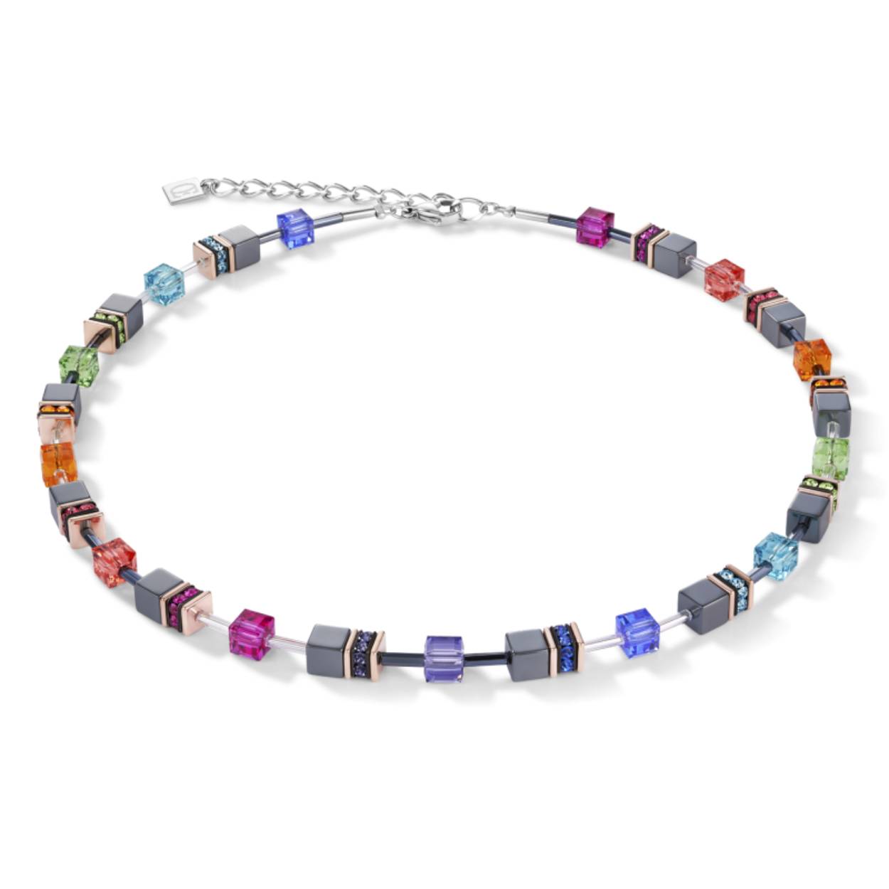 Een prachtig collier van Coeur de Lion met een schitterende kleurencombinatie. De ketting past perfect bij elke outfit en levert gegarandeerd complimentjes op.