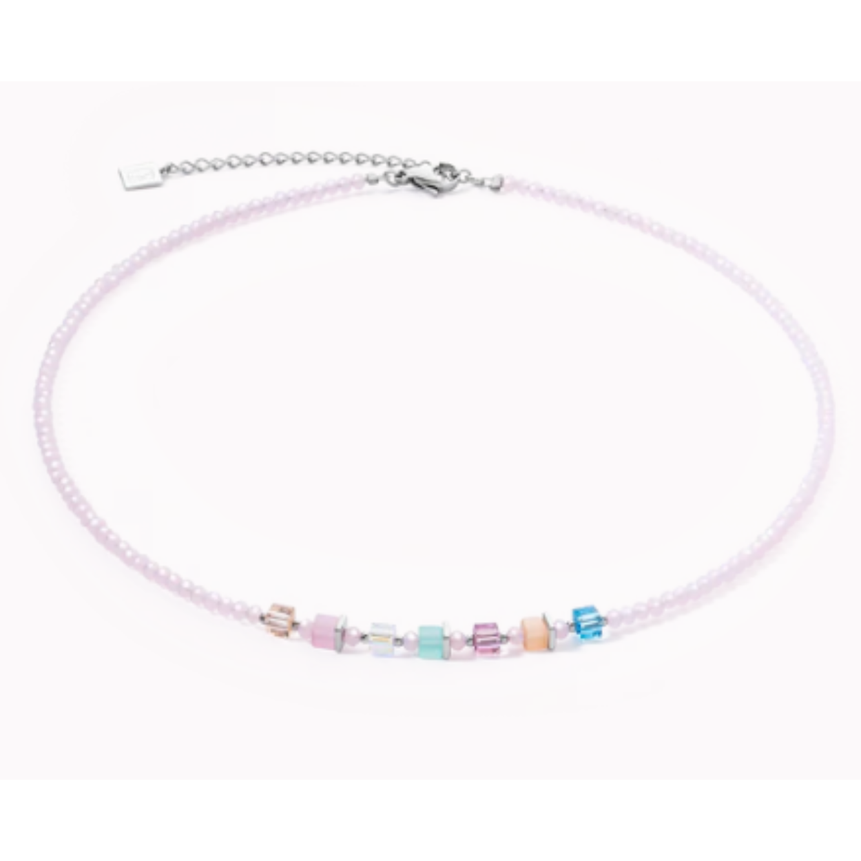 Dit is een collier van het merk Coeur de Lion gemaakt voor dames.